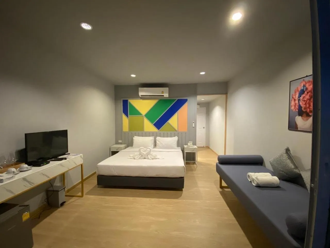 Bed in Raya Buri Resort Kanchanaburi