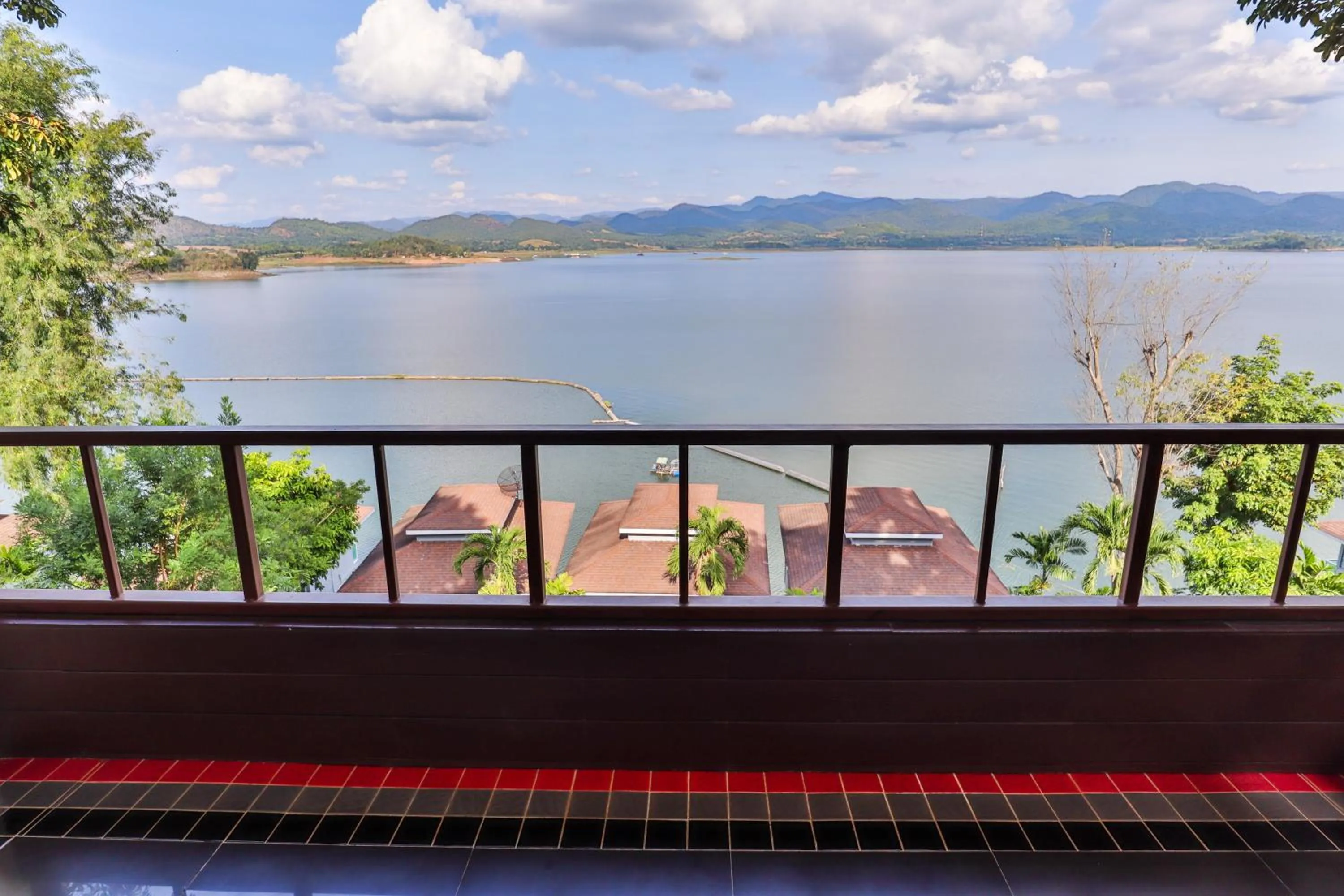 Raya Buri Resort Kanchanaburi