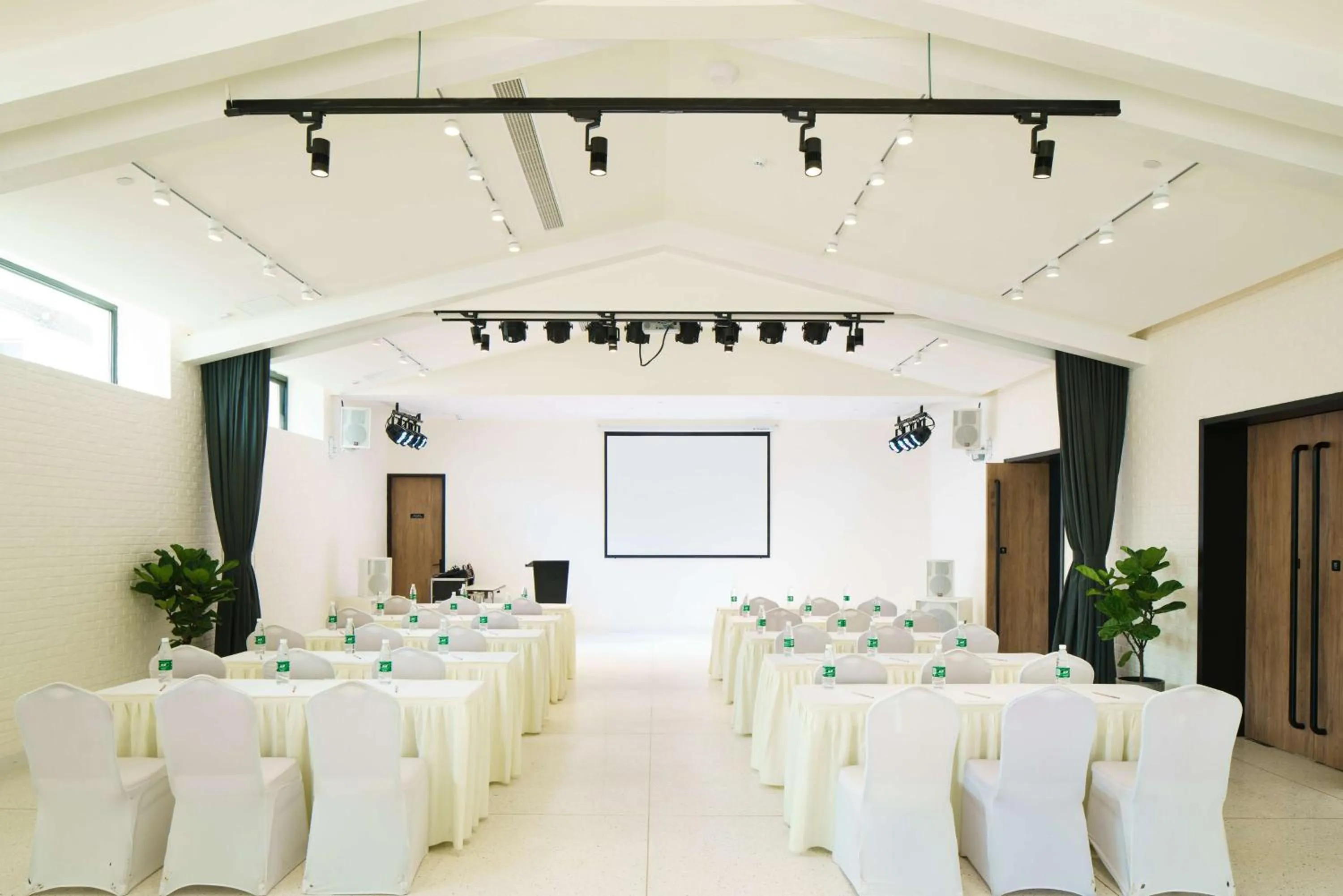 Banquet/Function facilities in Cendre Hotel (Lingering Garden and Tiger Hill)