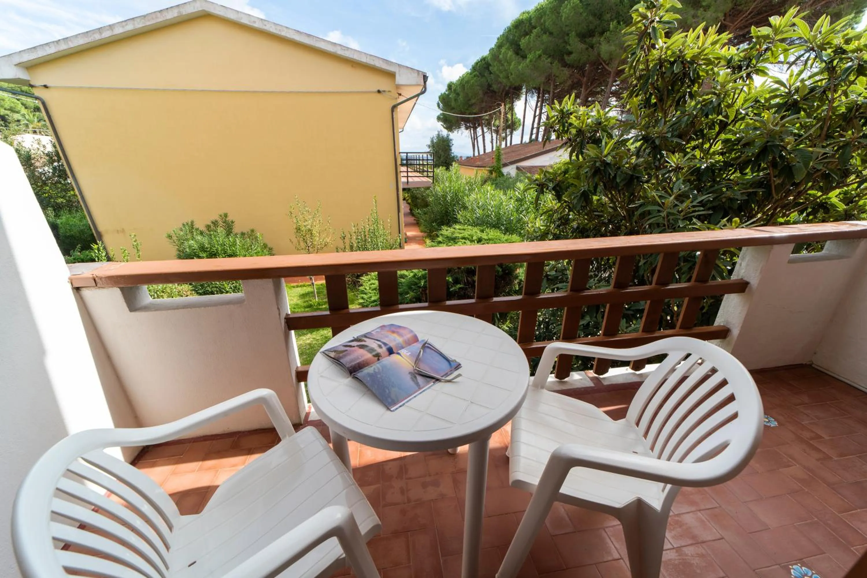 Property building in Frank's Hotel