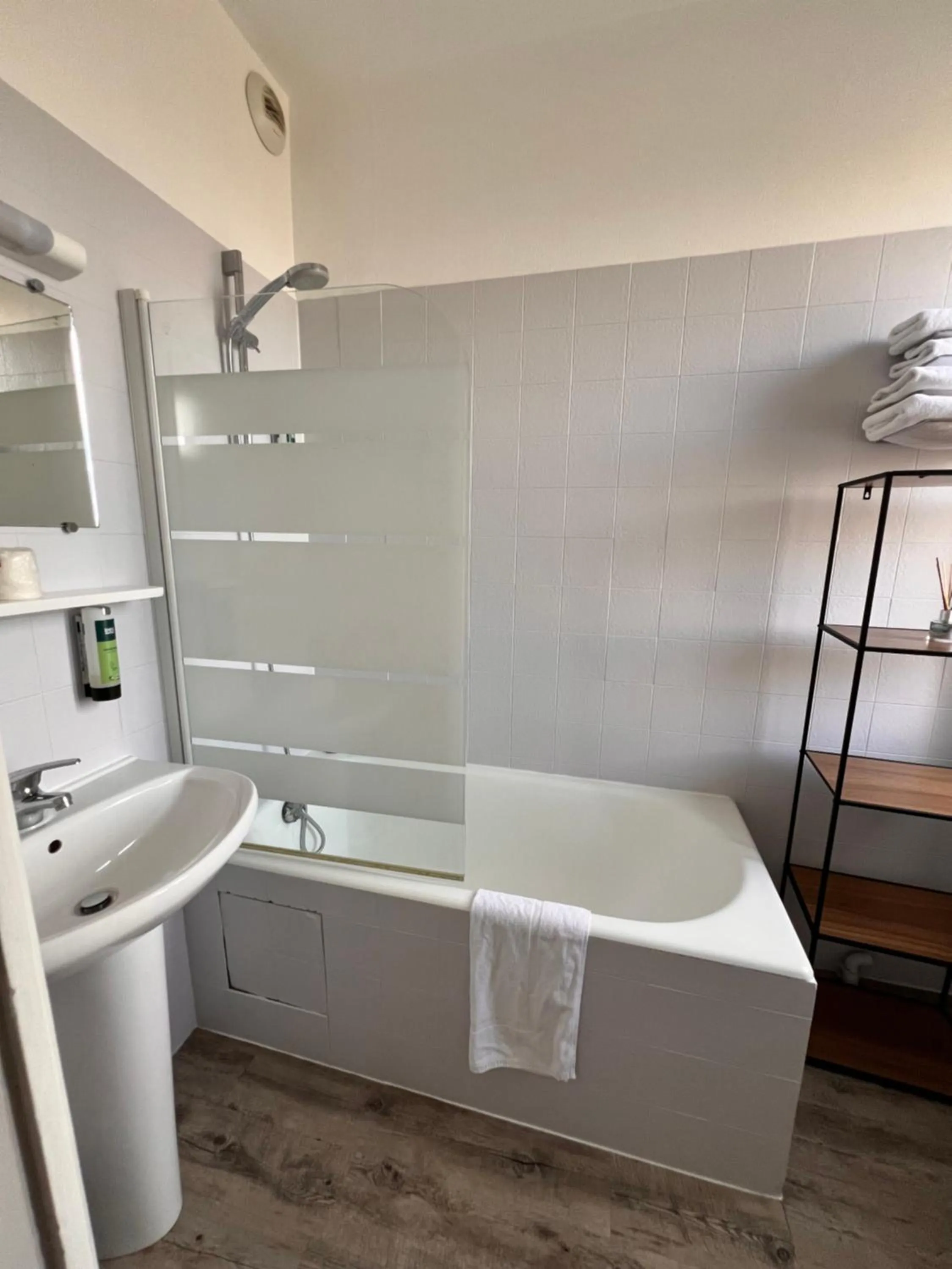 Logis - Hôtel du Nord et Restaurant La Table d'Elisa