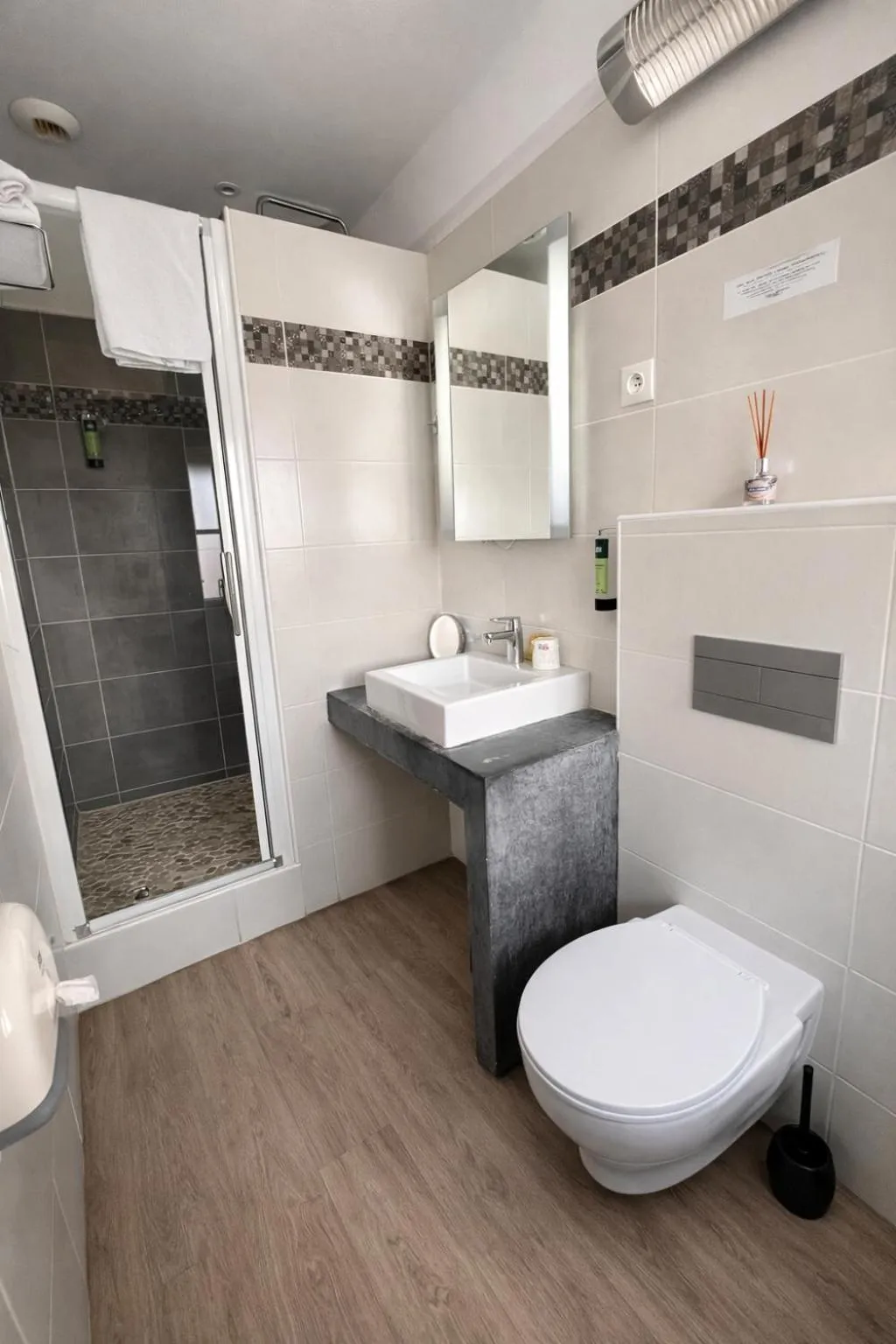 Logis - Hôtel du Nord et Restaurant La Table d'Elisa