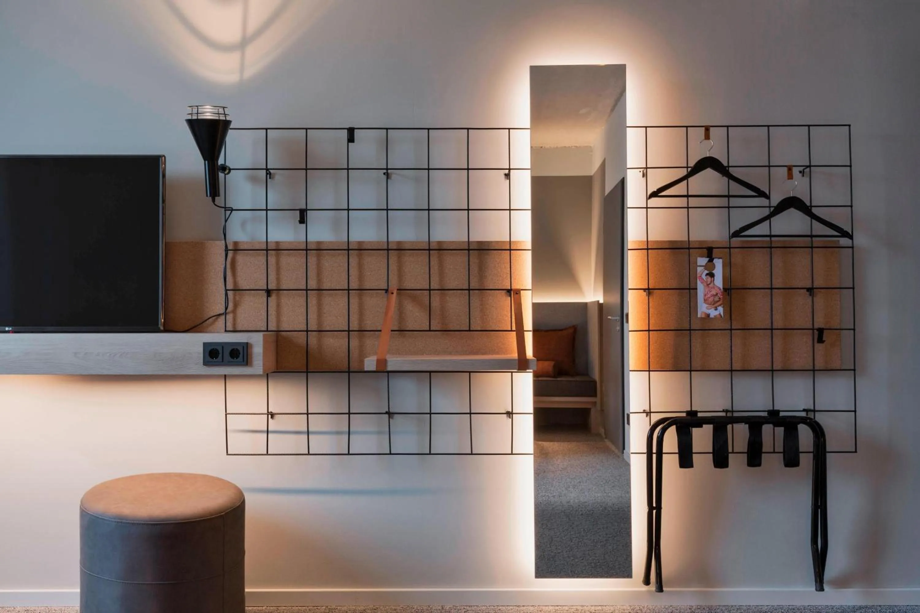 Photo of the whole room in Moxy Frankfurt City Center