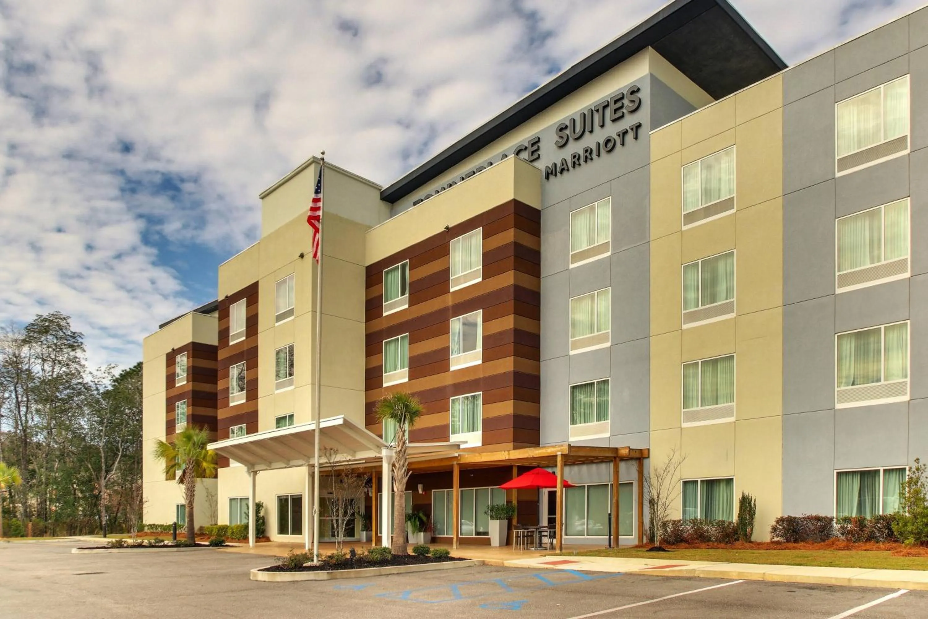 Property building in TownePlace Suites by Marriott Mobile Saraland
