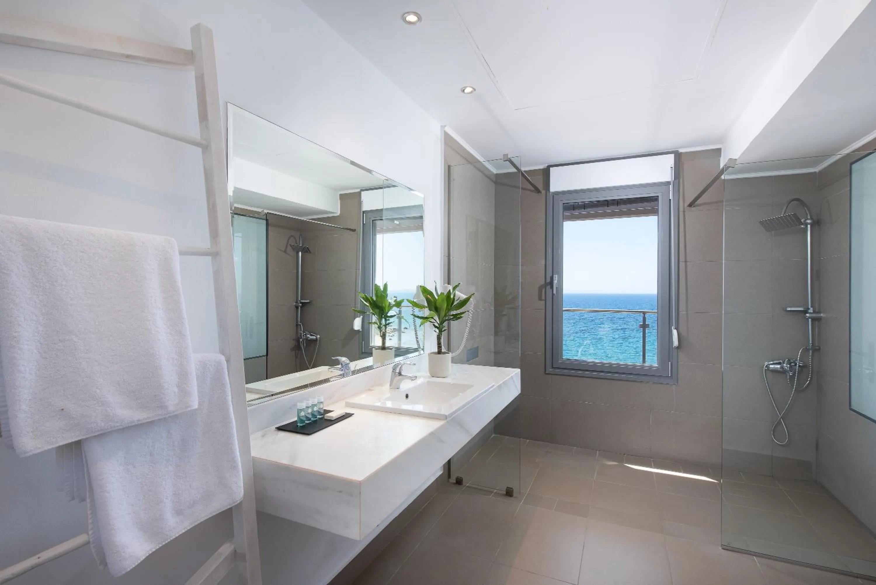 Mare Dei Suites Hotel Ionian Resort