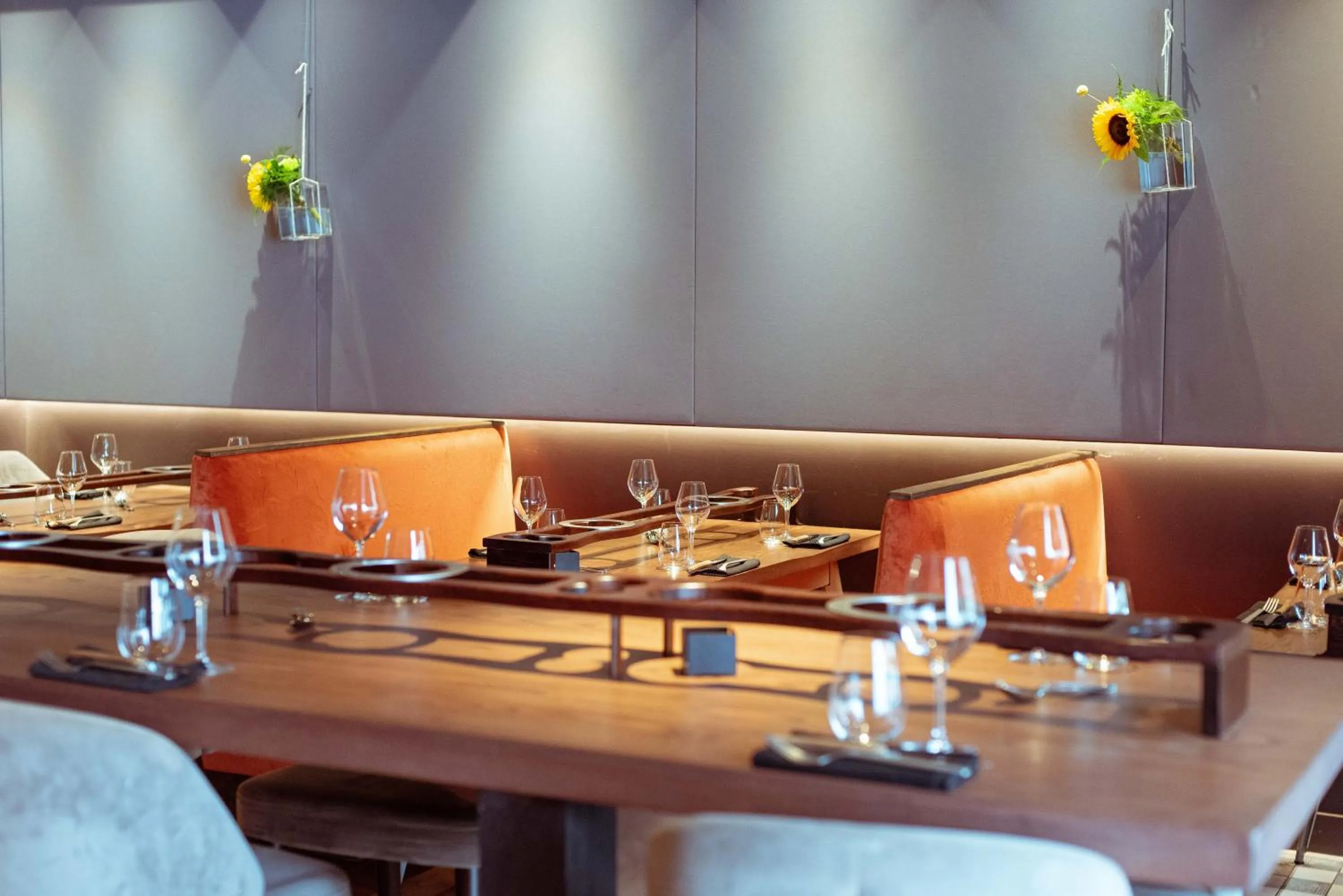 Restaurant/Places to Eat in Les Voyageurs