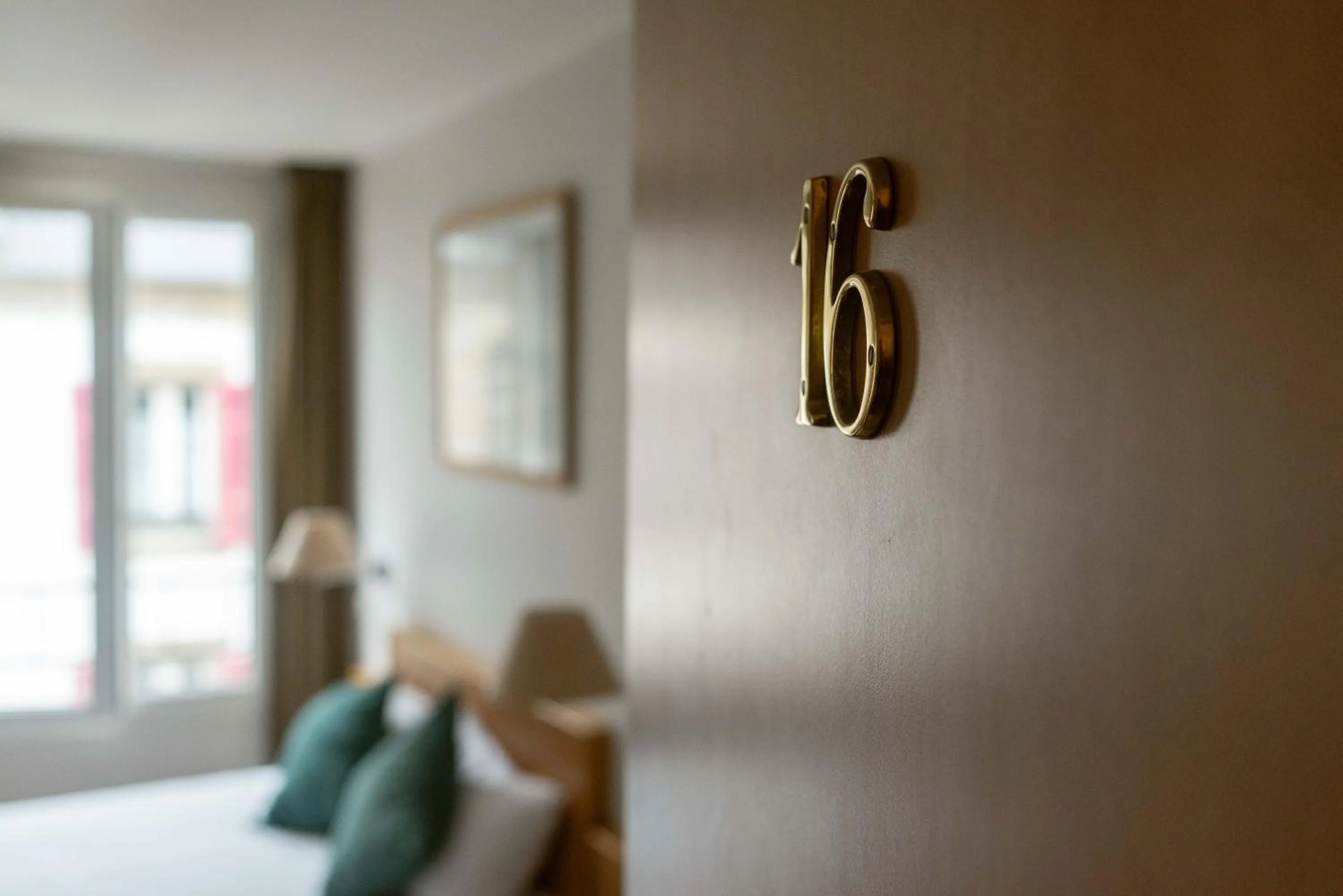 Bedroom, Bed in Les Voyageurs