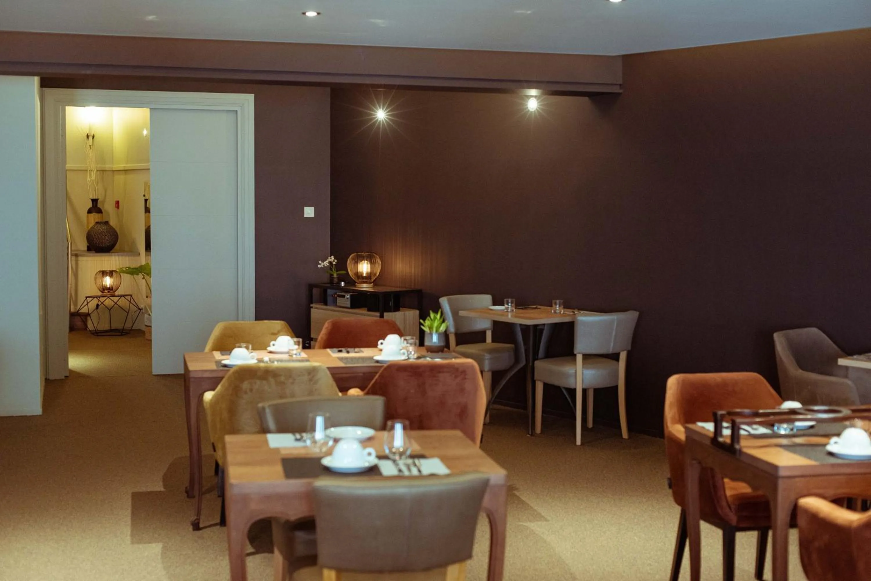 Breakfast, Restaurant/Places to Eat in Les Voyageurs