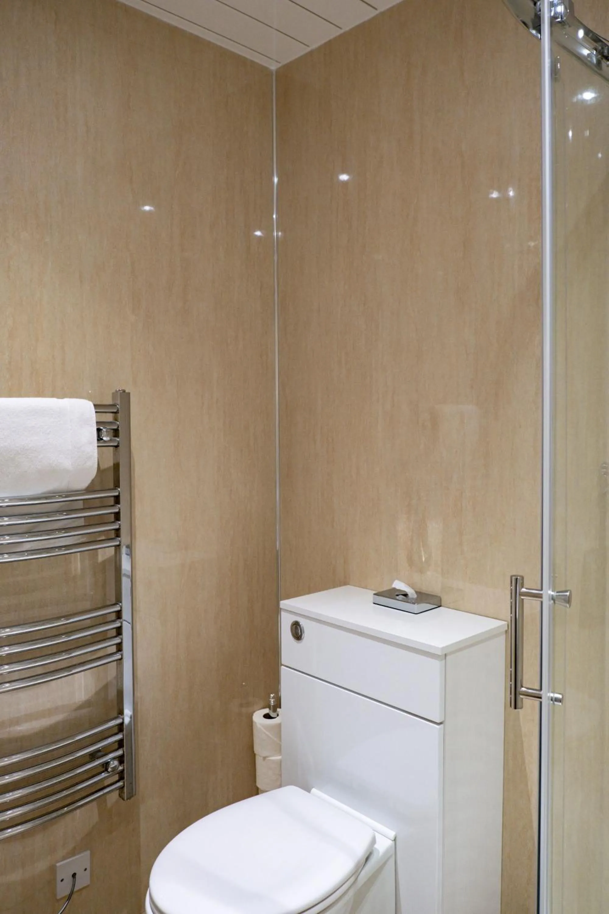 Bathroom in Corran House Guest House