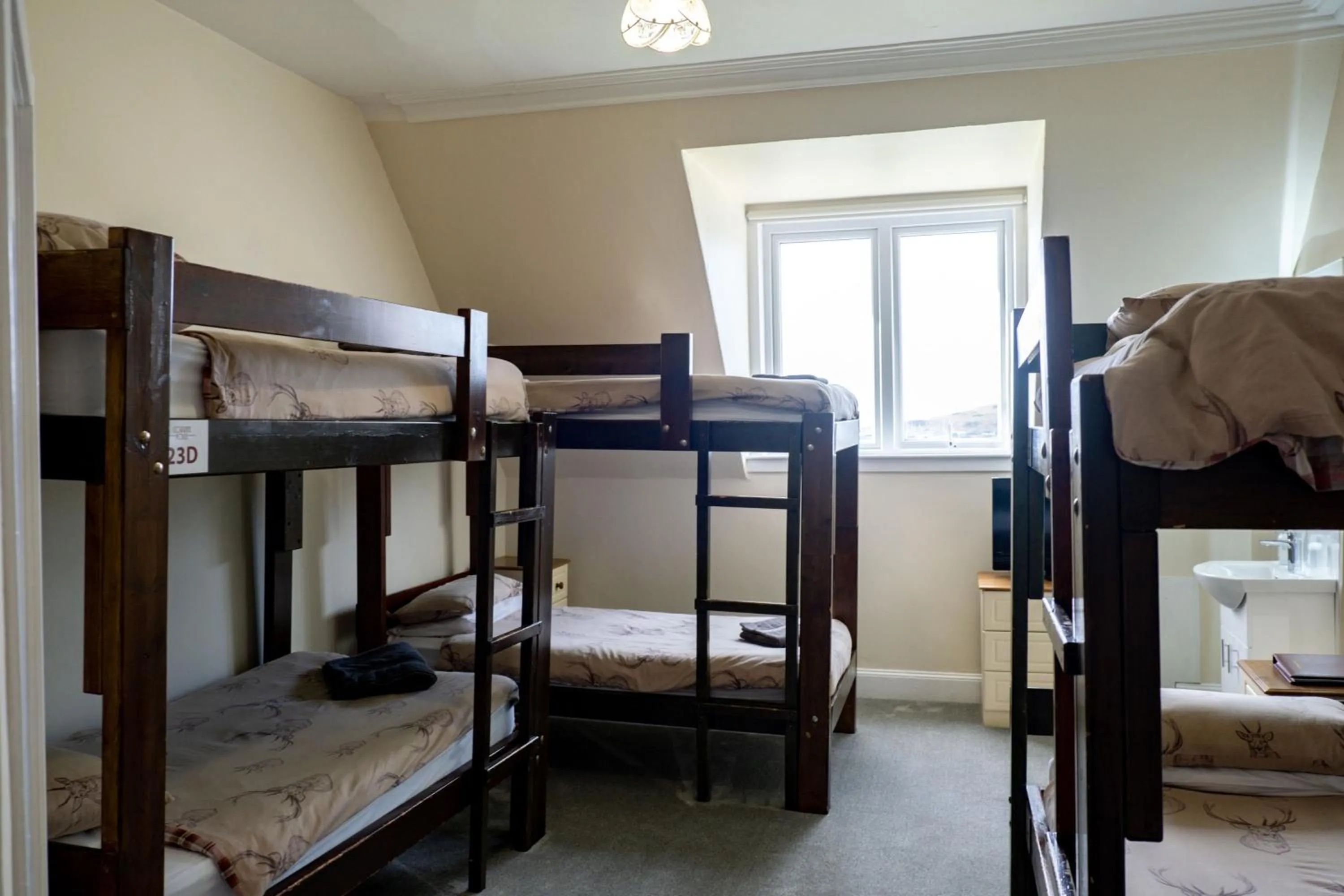 bunk bed, Bed in Corran House Guest House