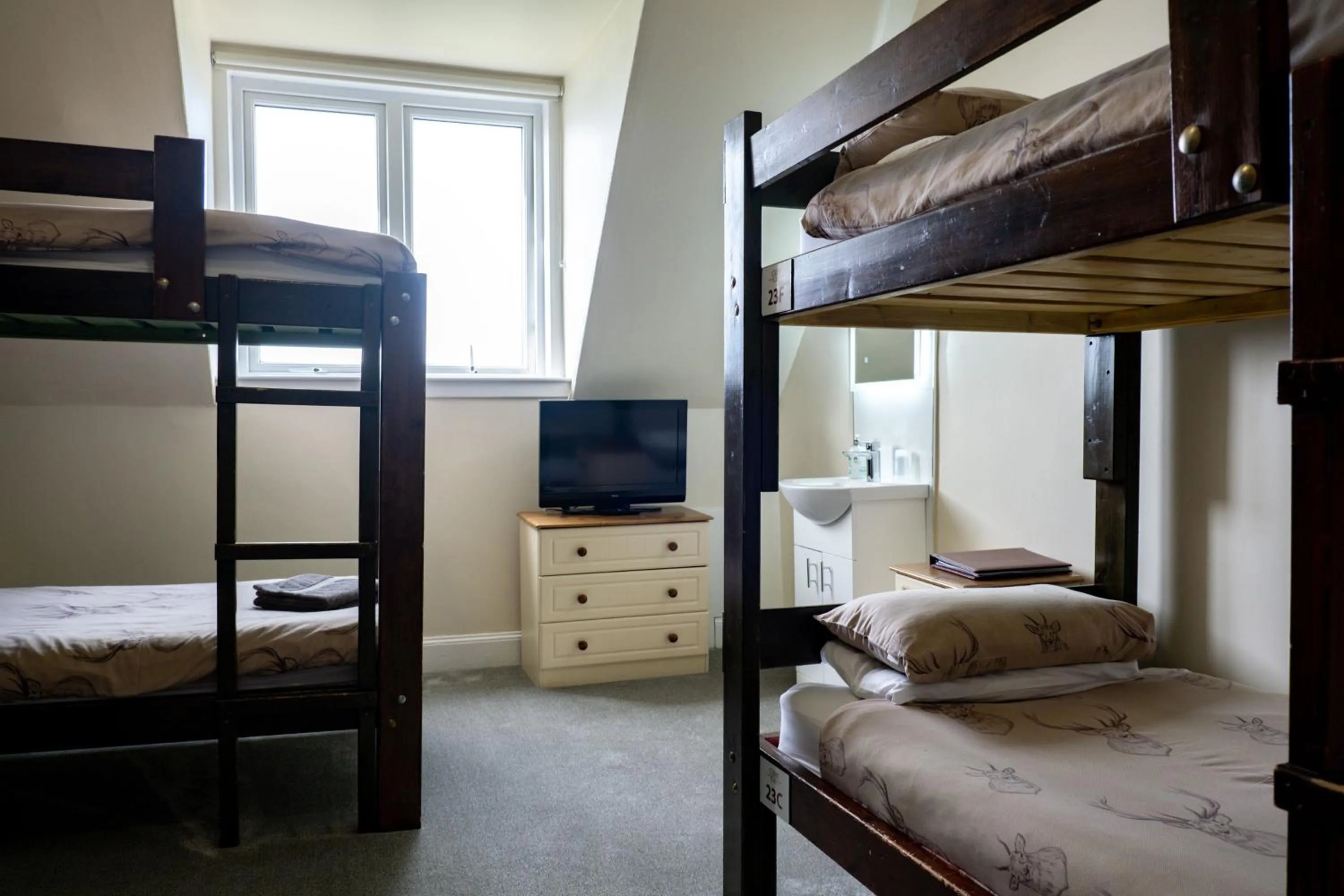 Bedroom, Bed in Corran House Guest House
