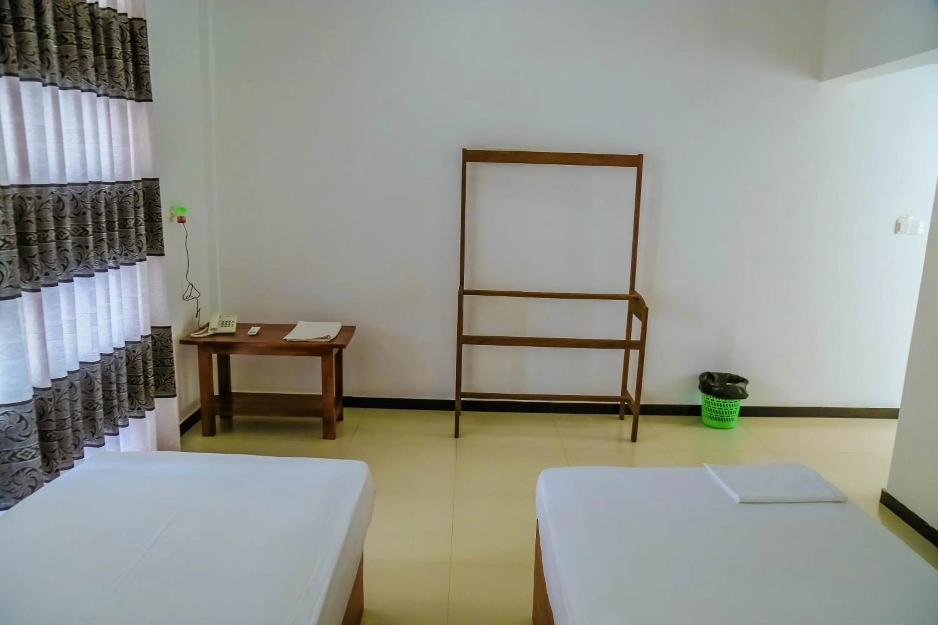 Photo of the whole room, Bed in Sunstar Nilaveli