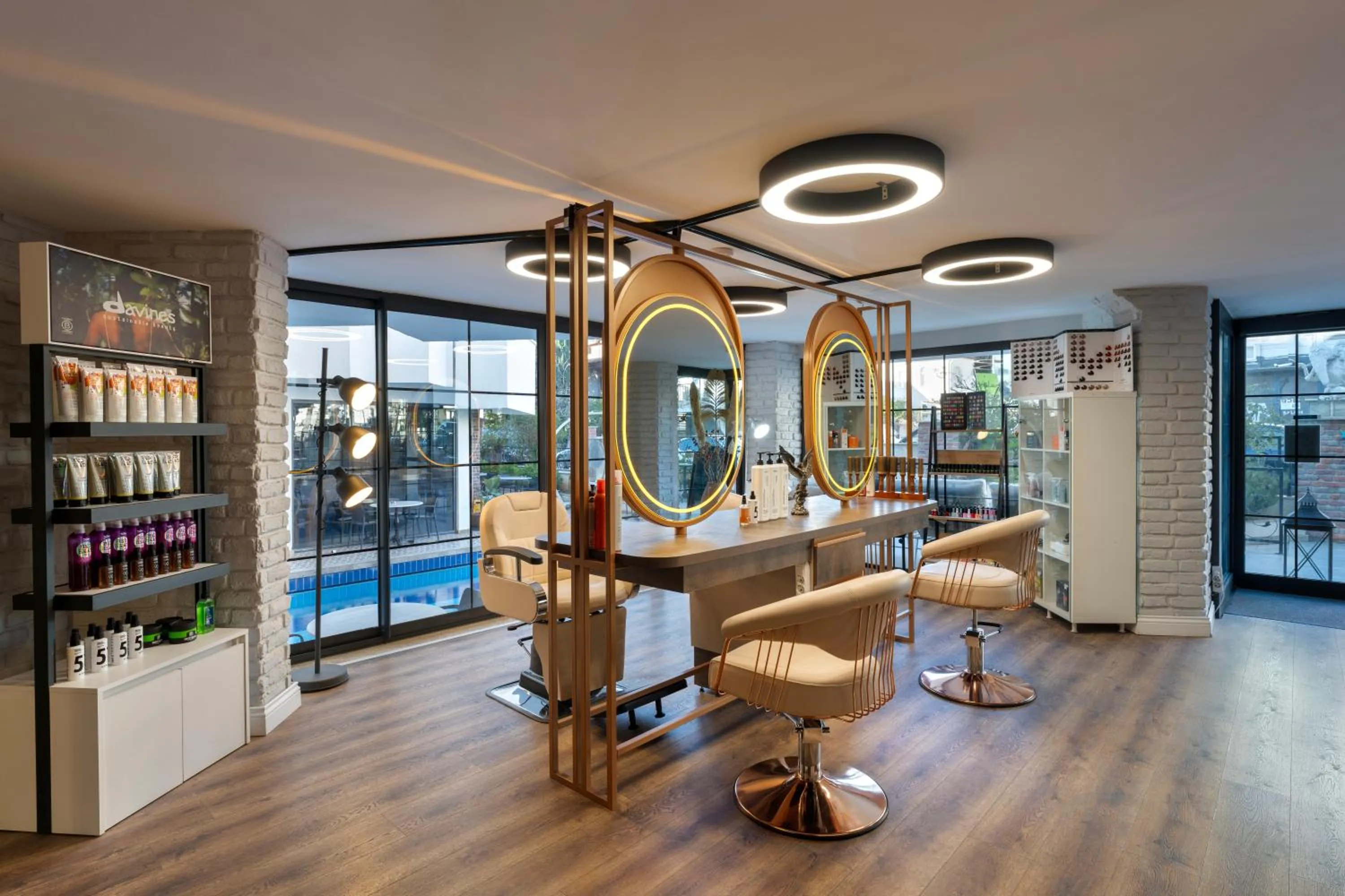 hair dresser in Azuu Boutique Hotel