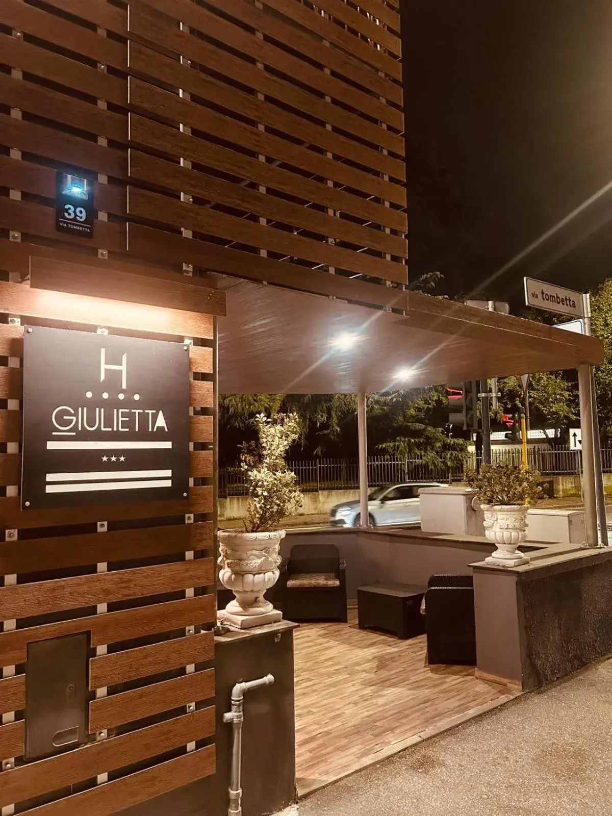 Small Double Room in Hotel Giulietta Small Double Room in Hotel Giulietta