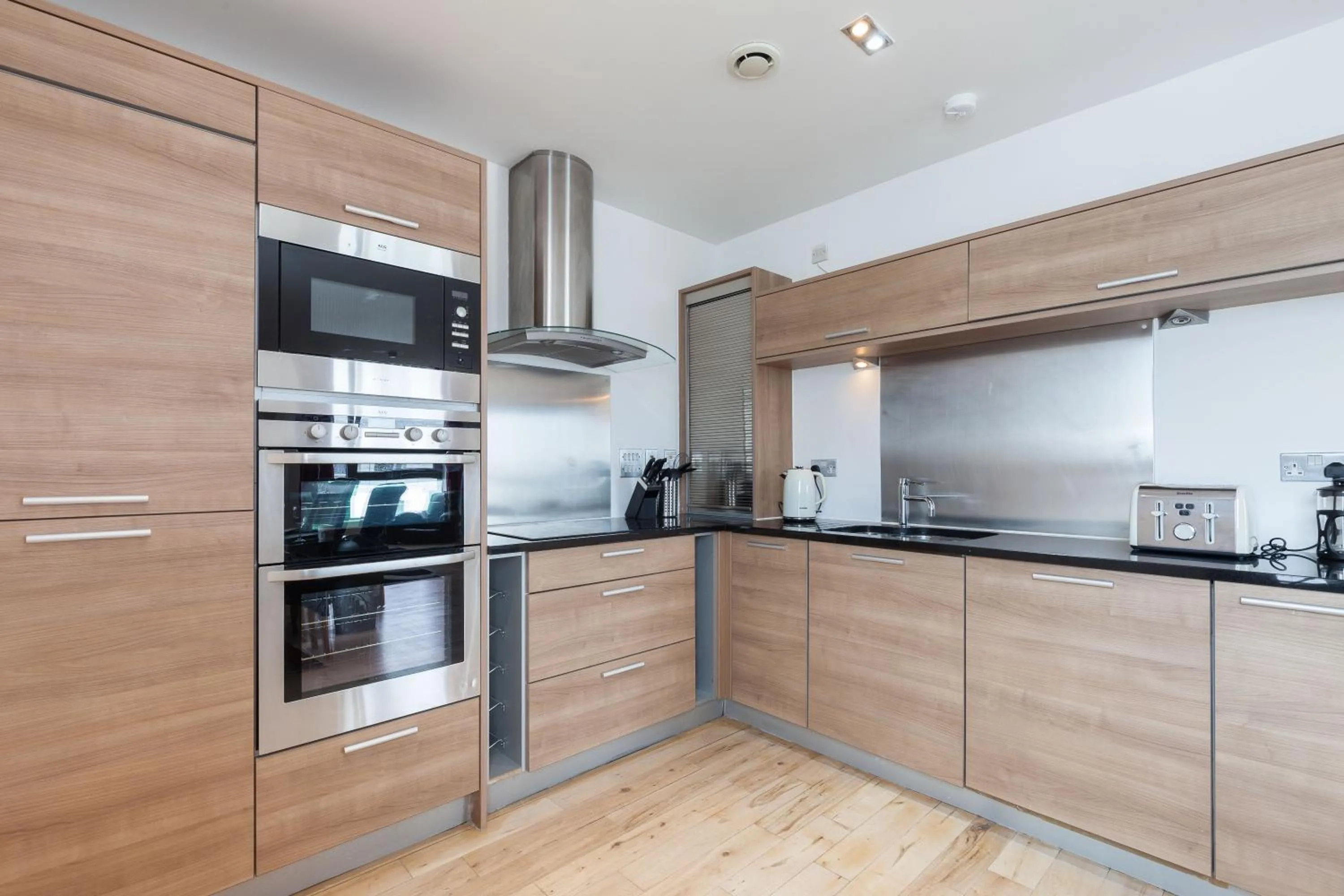 Kitchen or kitchenette in Stylish Penthouse Suite