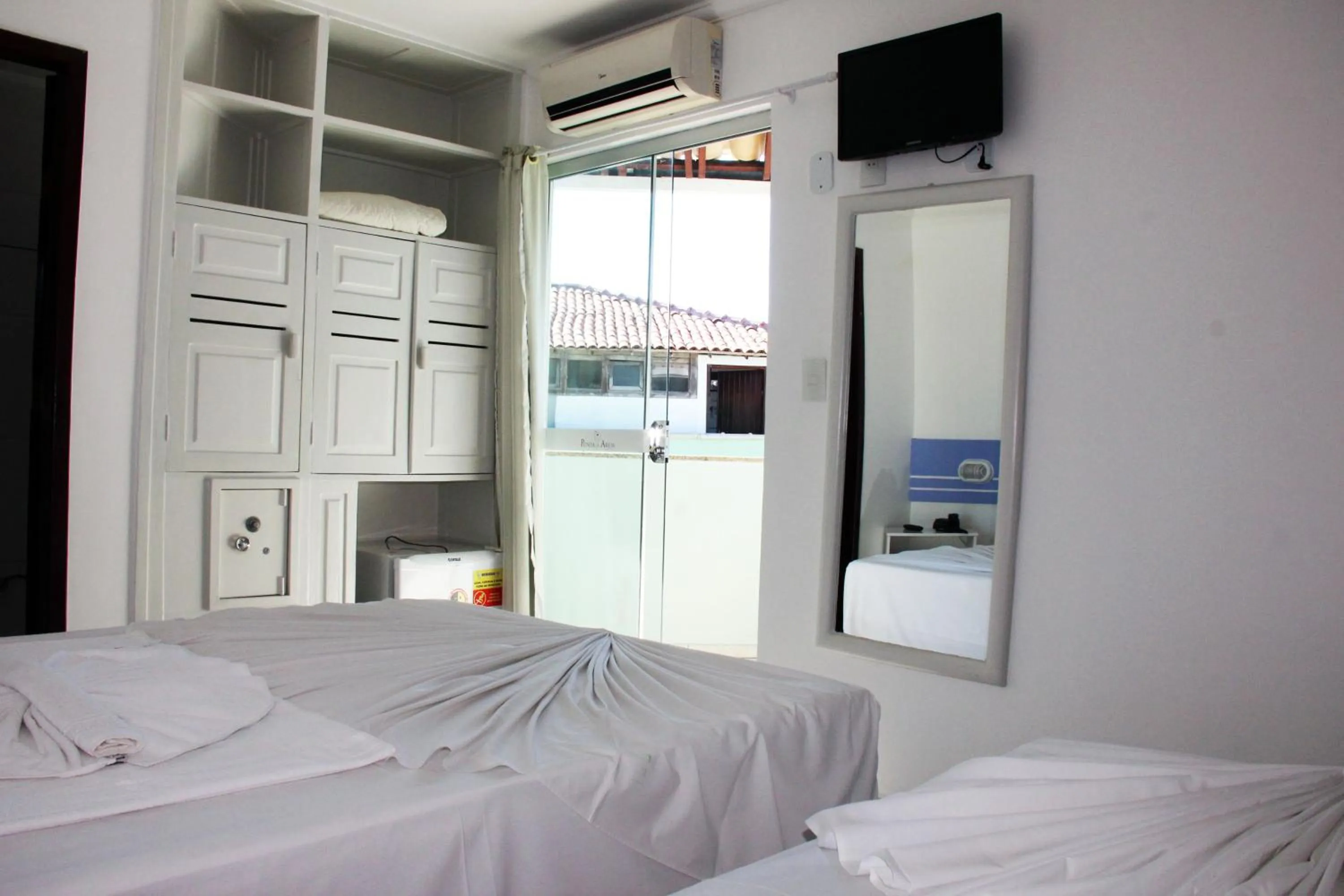 Day, Bed in Hotel Ponta de Areia