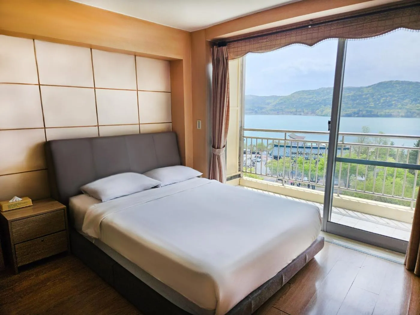 Bed in Gyeongju Ilsung Condo