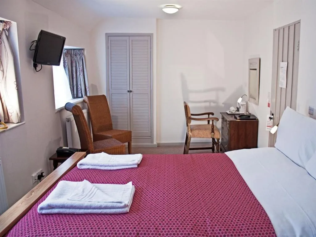 Bedroom, Bed in The Blenheim Buttery