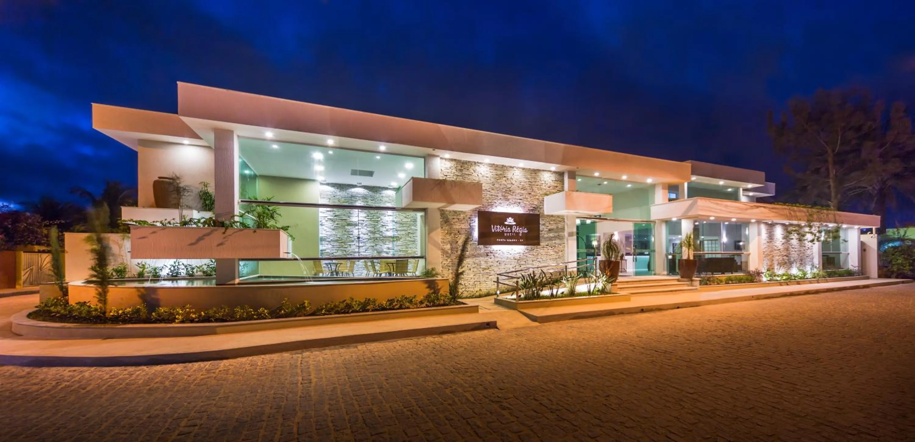 Facade/entrance in Vitoria Regia Praia Hotel