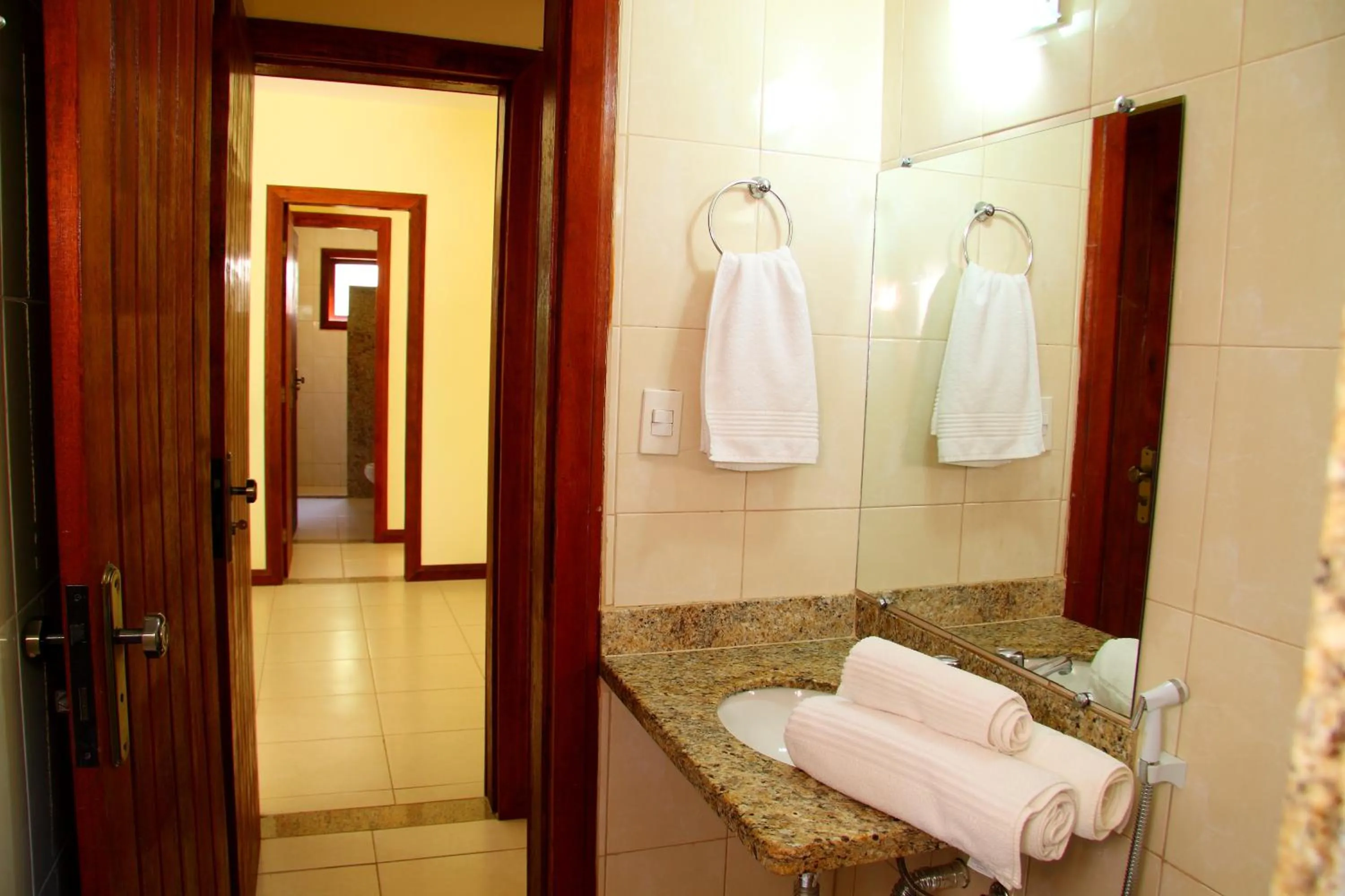 Bathroom in Vitoria Regia Praia Hotel