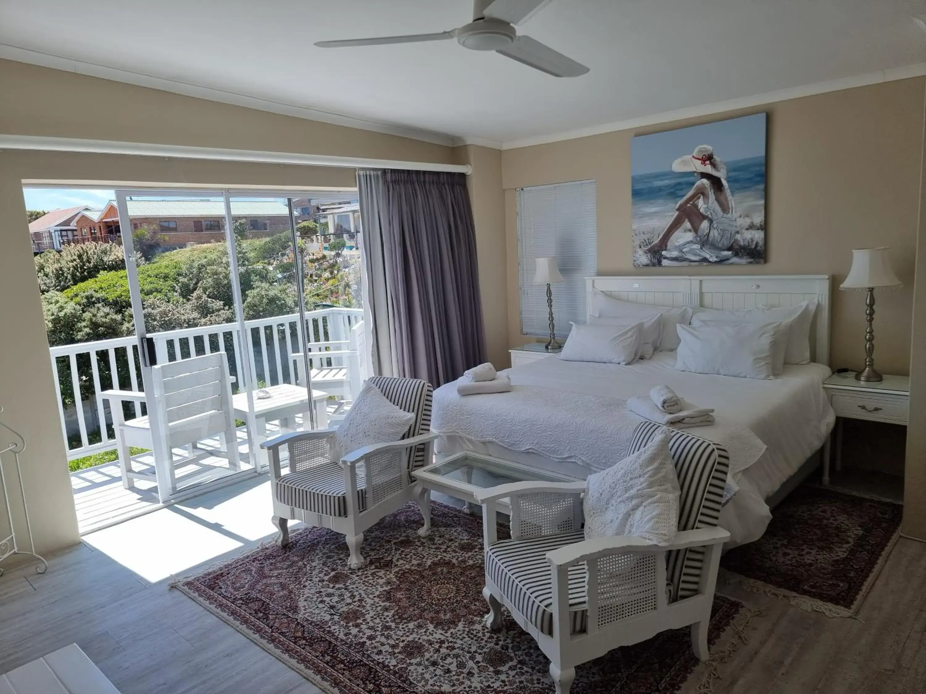 Deluxe Double Room with Balcony and Sea View in The Bay Lodge Deluxe Double Room with Balcony and Sea View in The Bay Lodge