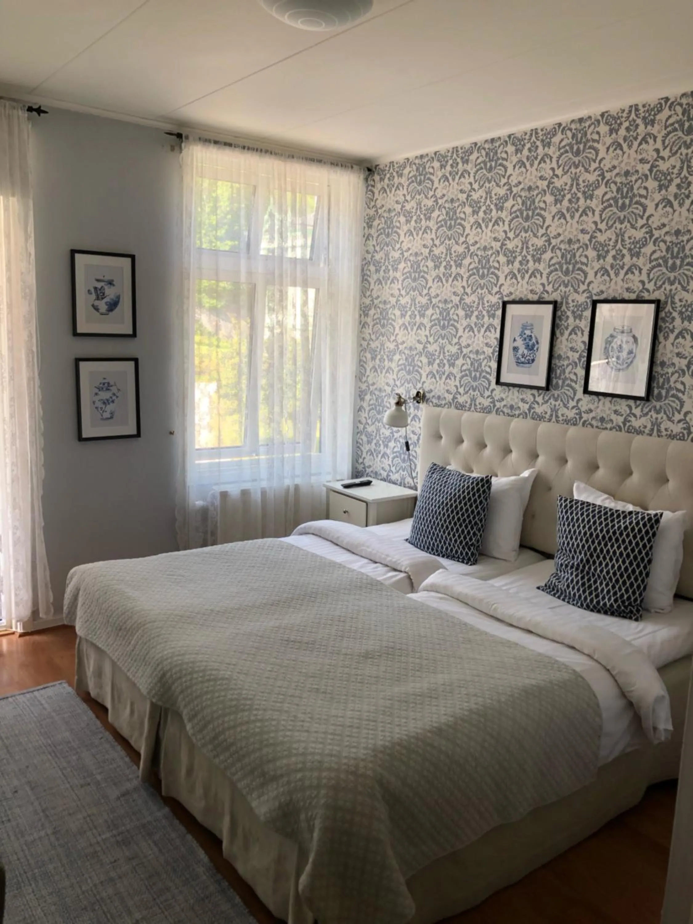 Bed in Nautic Hotell