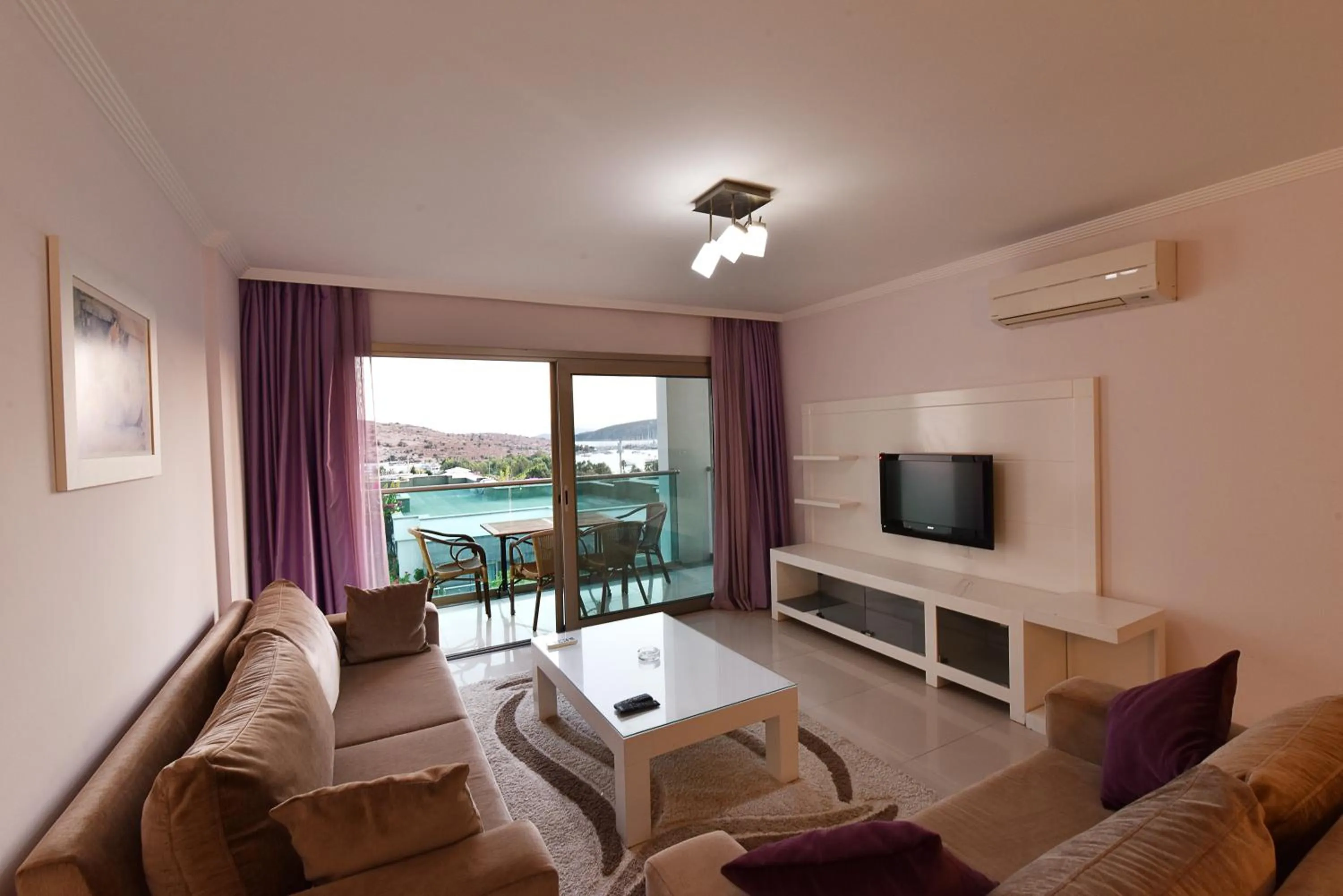 Living room in Royal Palm Residence