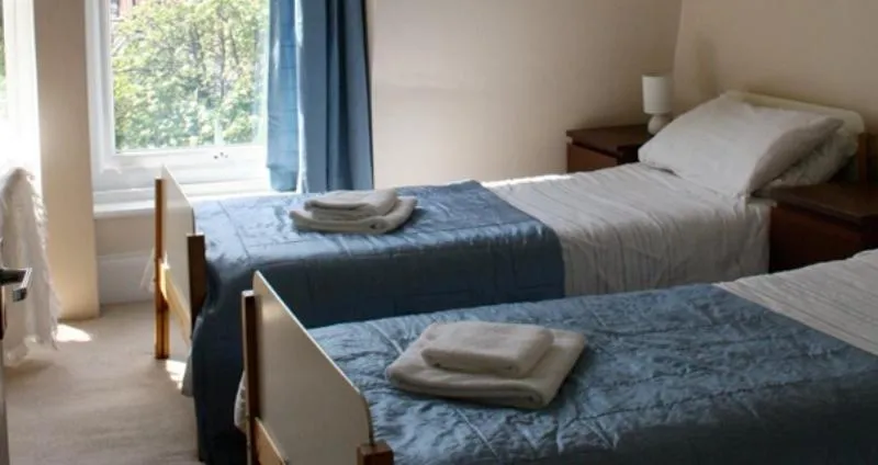 Day, Bed in The Avenue Bed and Breakfast