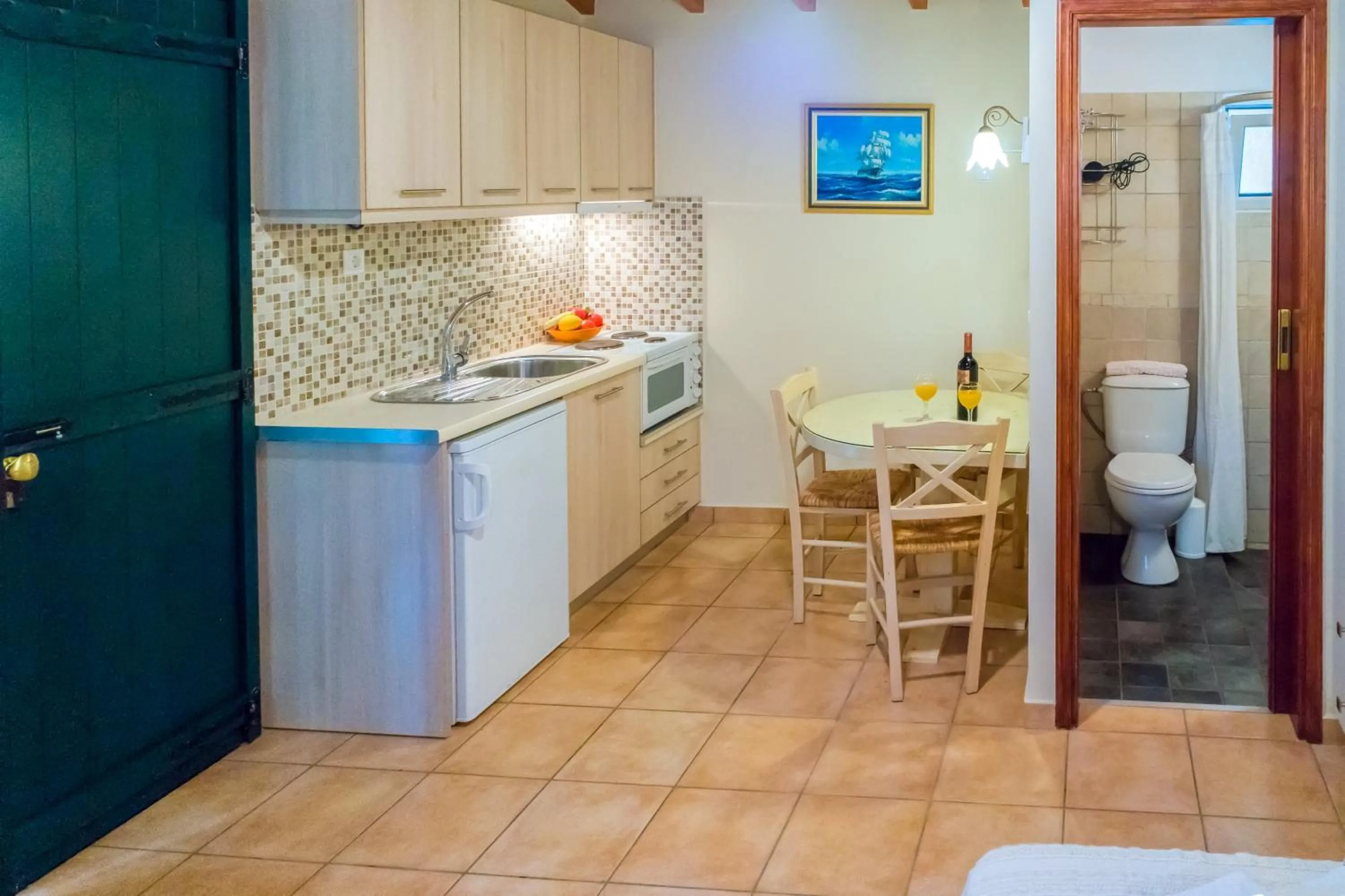 Kitchen or kitchenette in Anthias Garden