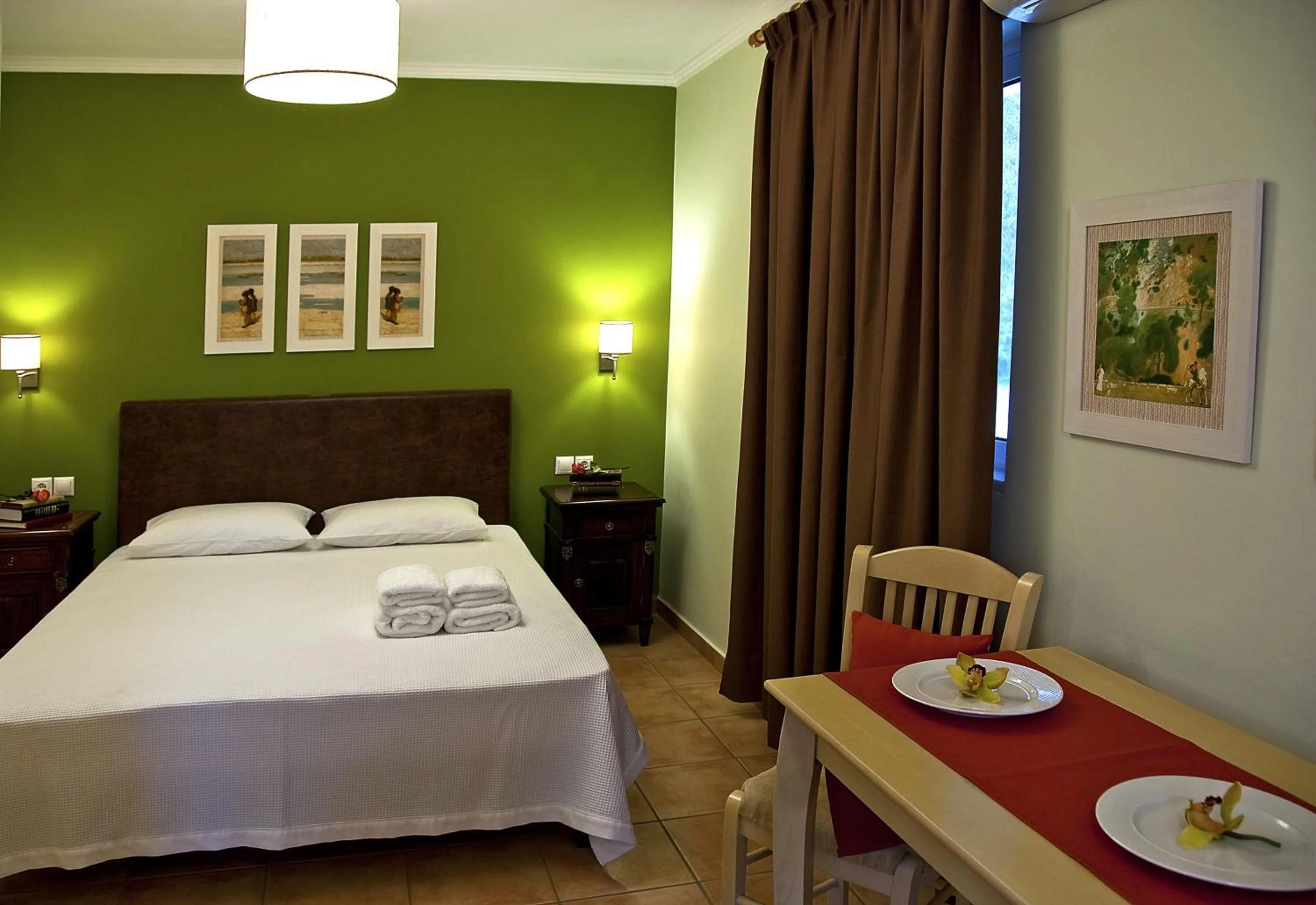 Bed in Anthias Garden