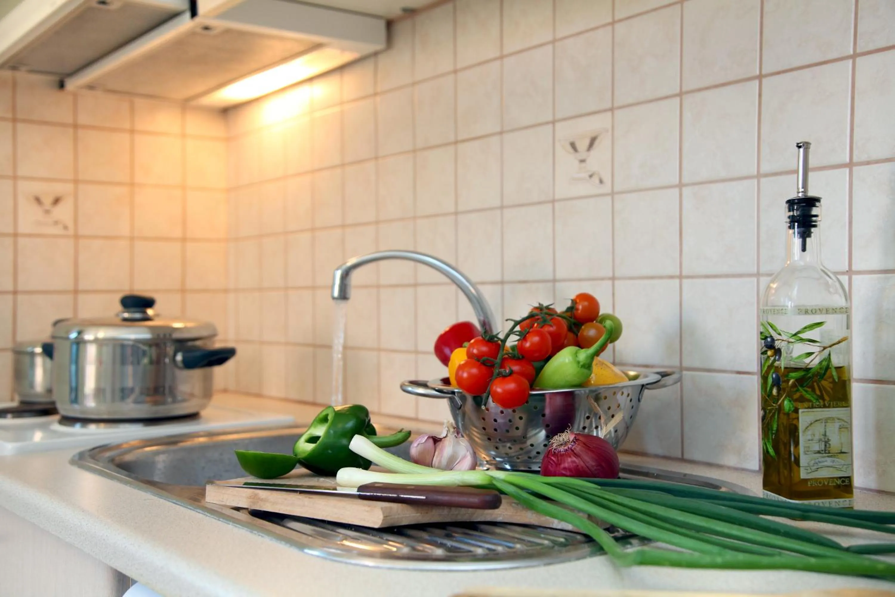 Kitchen or kitchenette in Anthias Garden