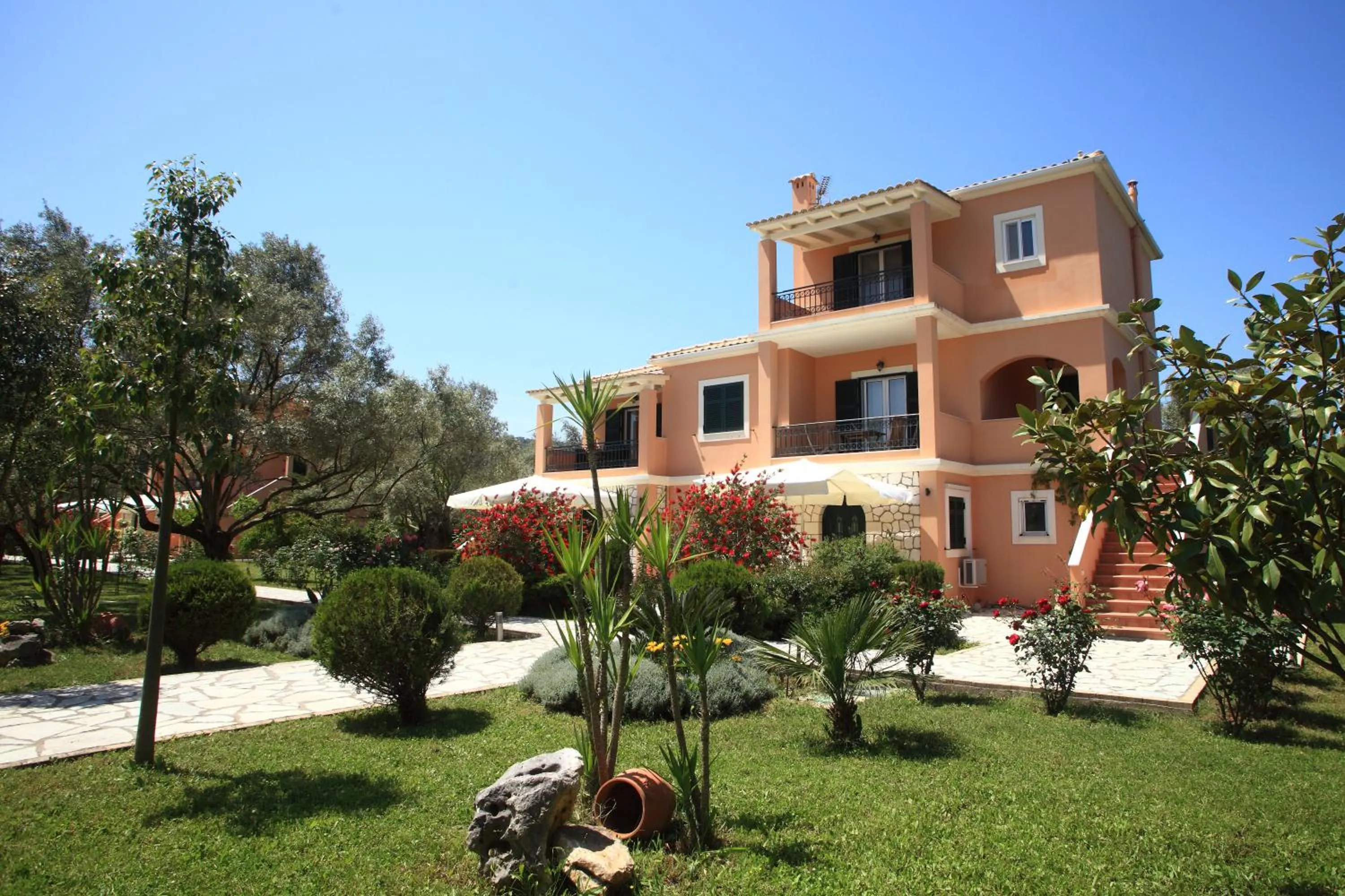 Facade/entrance in Anthias Garden