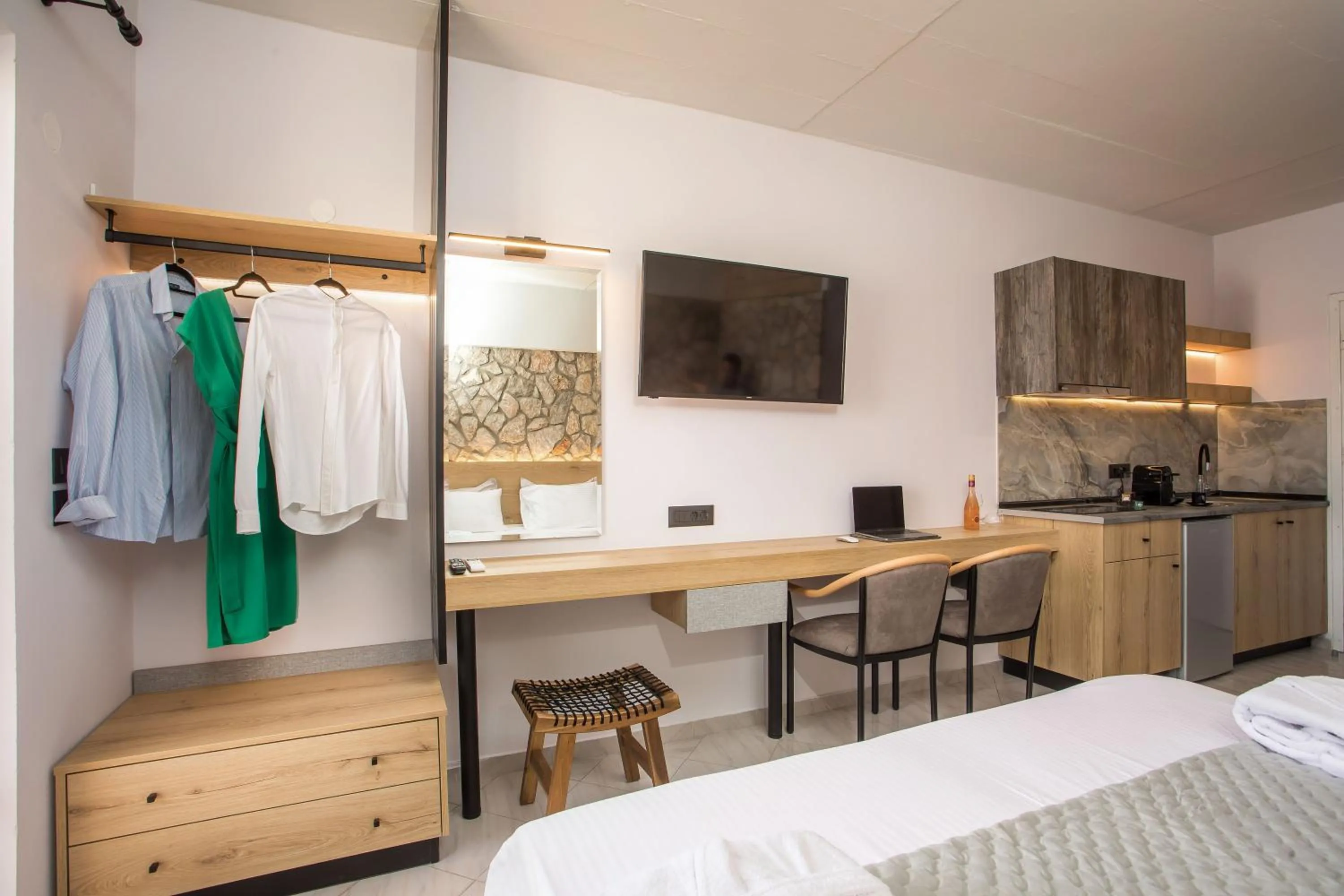 TV and multimedia, Bed in Jimmy’s Garden