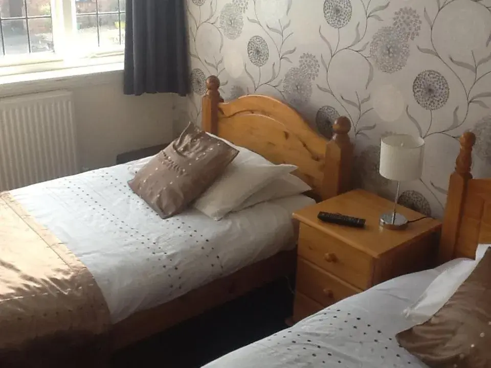 Twin Room - single occupancy in George & Dragon Twin Room - single occupancy in George & Dragon