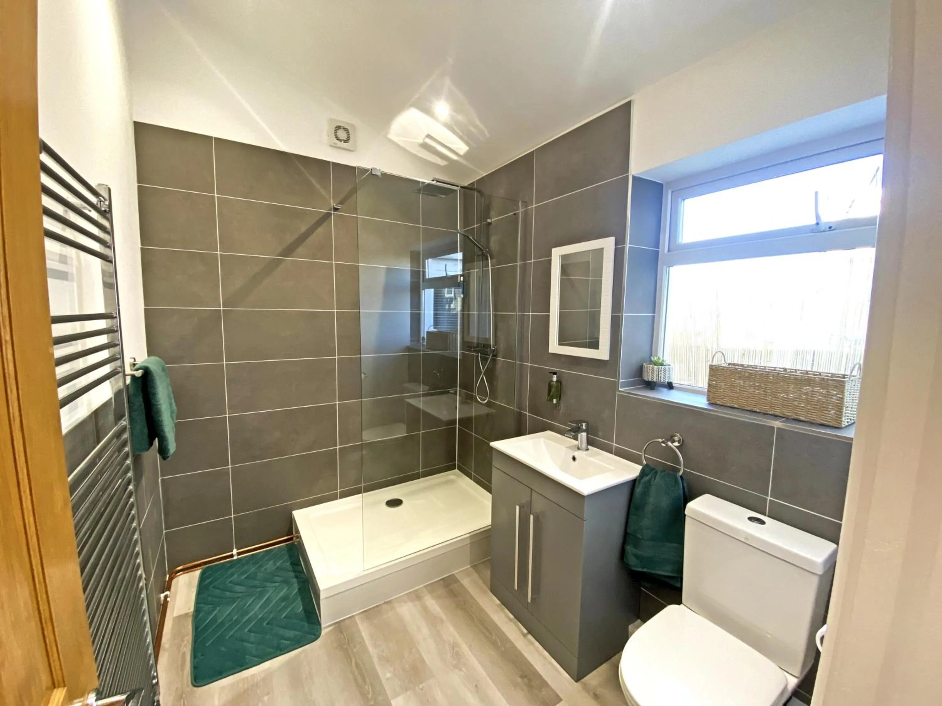 Shower in Bamboo Guesthouse