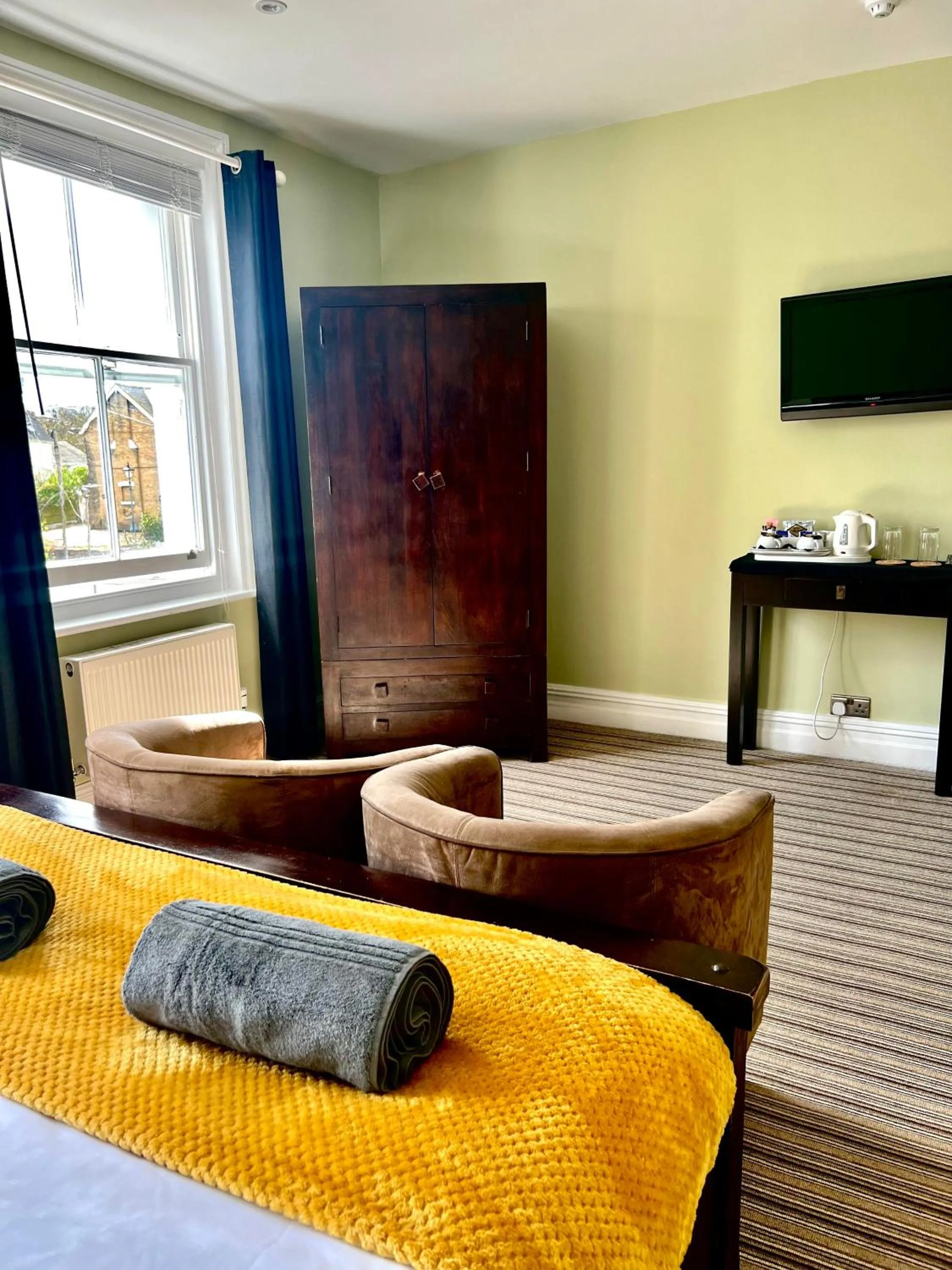 Coffee/tea facilities, Bed in Bamboo Guesthouse