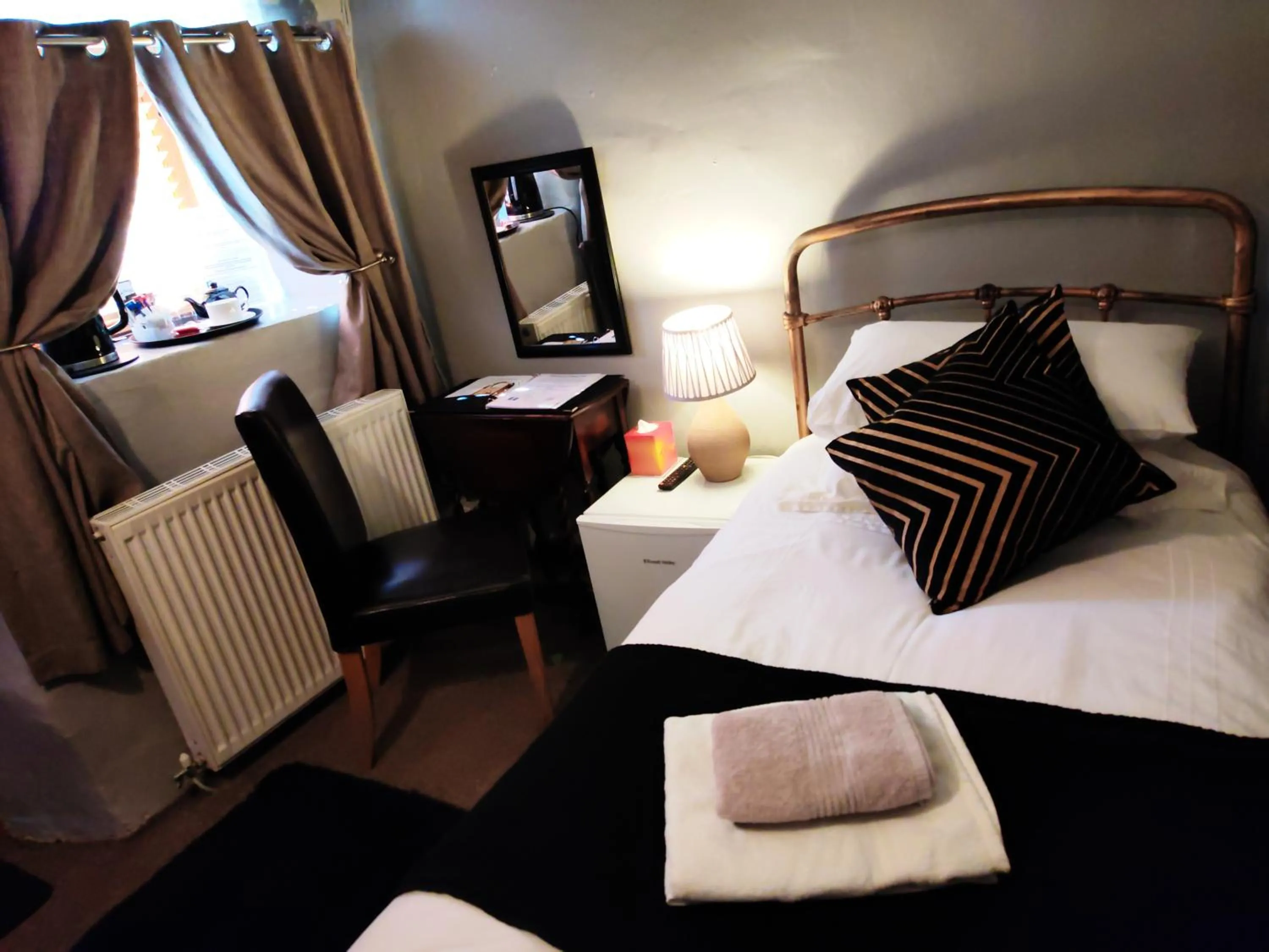 Bed in Dolgun Uchaf Historic B&B and Cottages in Snowdonia