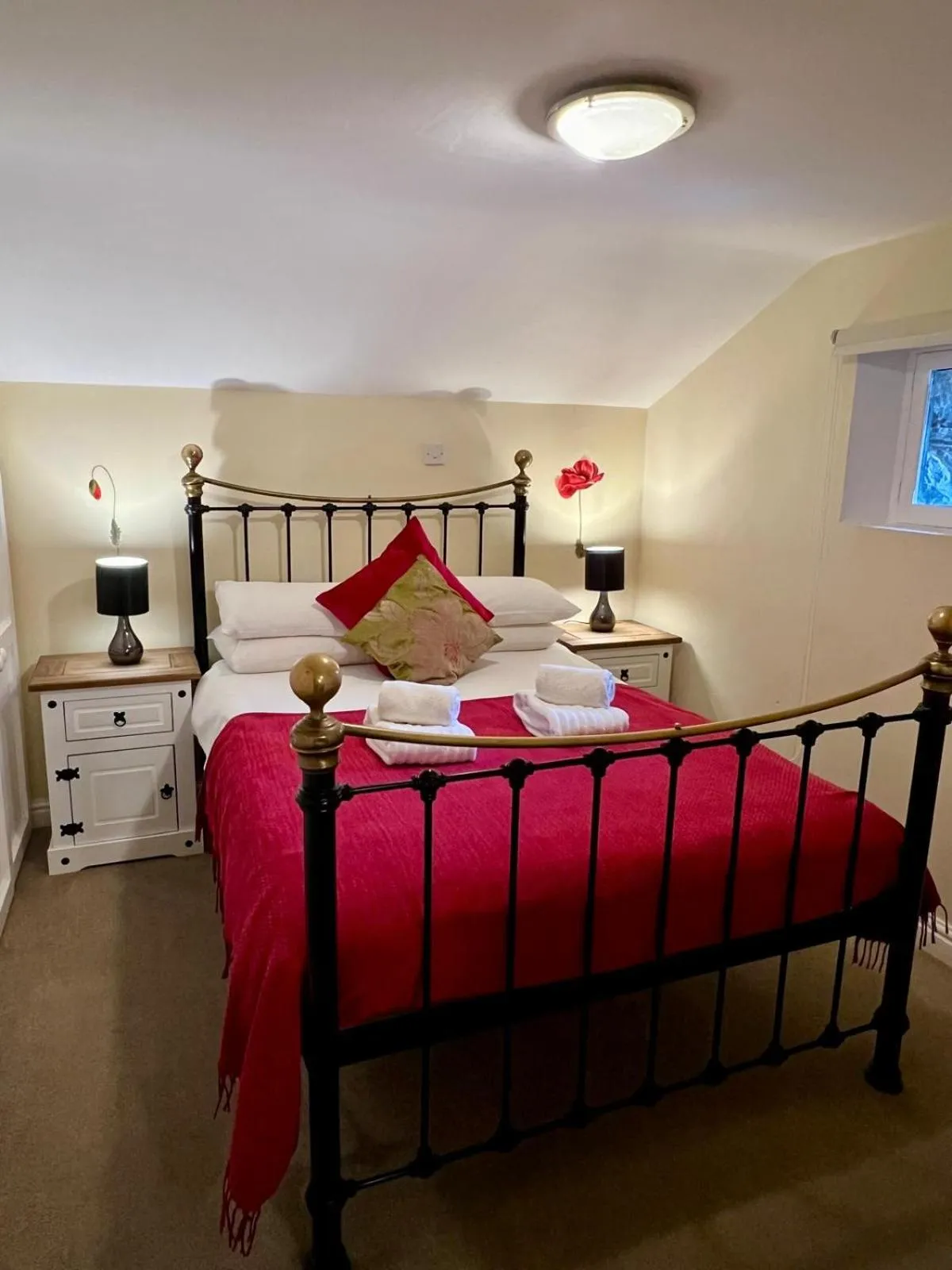 Bed in Dolgun Uchaf Historic B&B and Cottages in Snowdonia