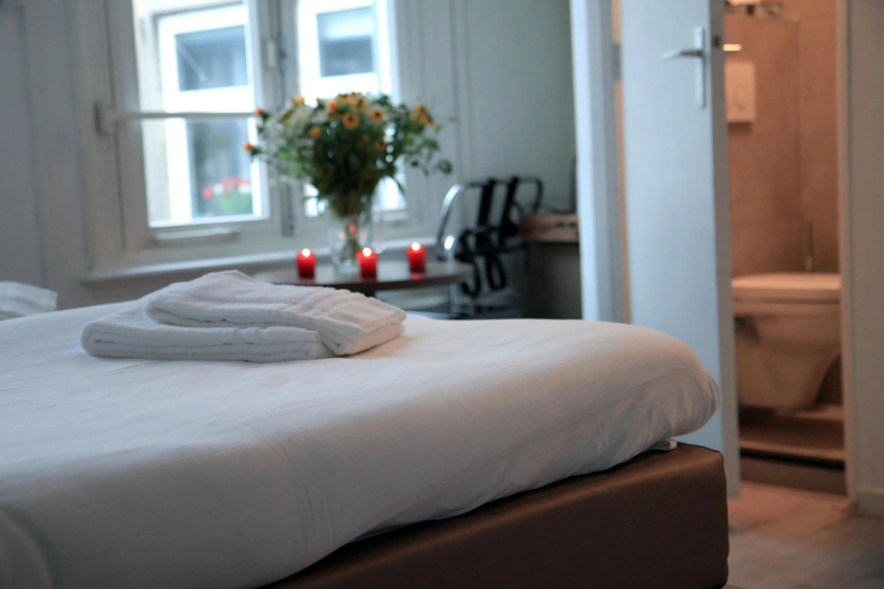 Photo of the whole room, Bed in Hotel 55 - City Centre