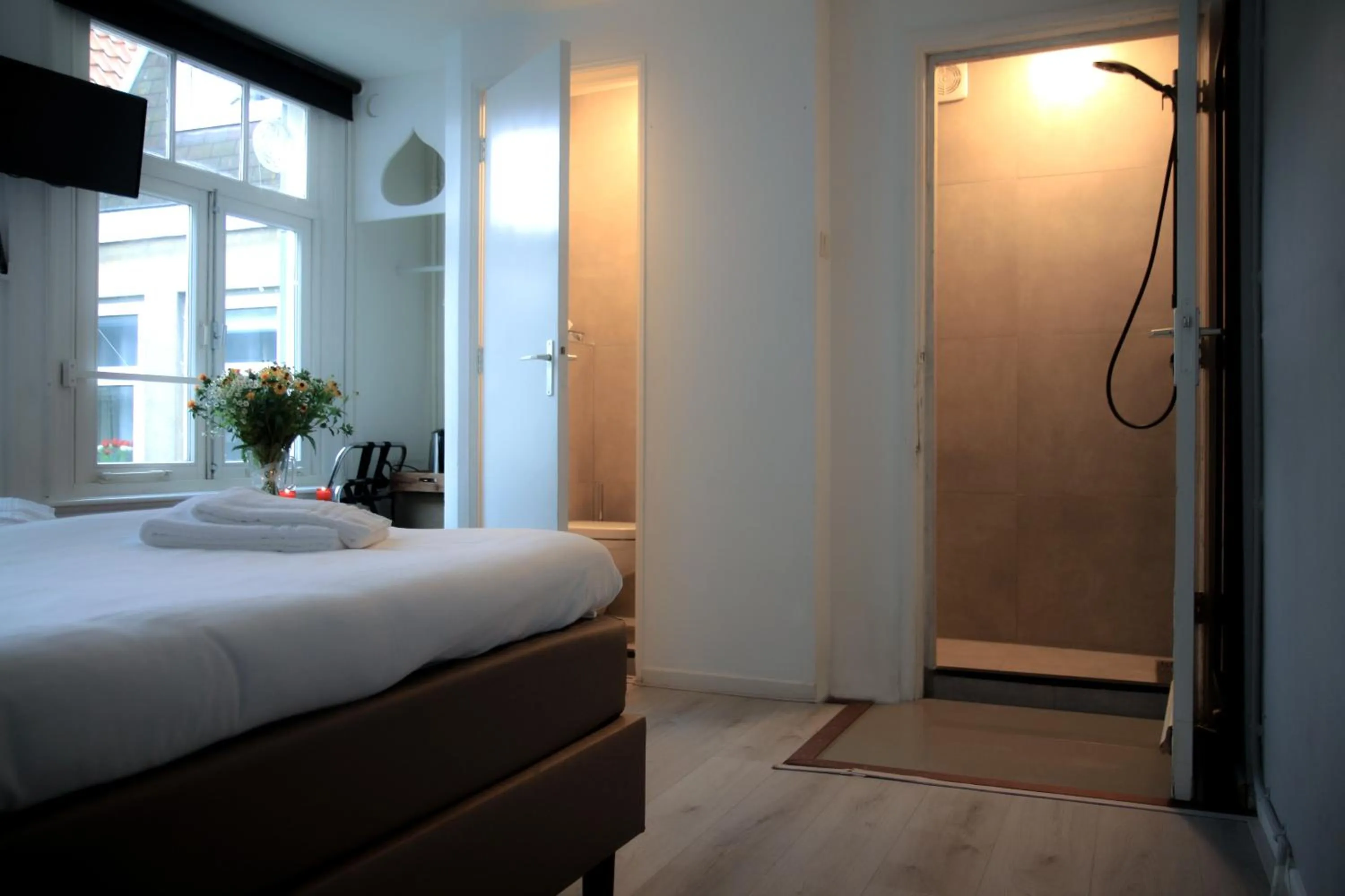 Photo of the whole room, Bed in Hotel 55 - City Centre