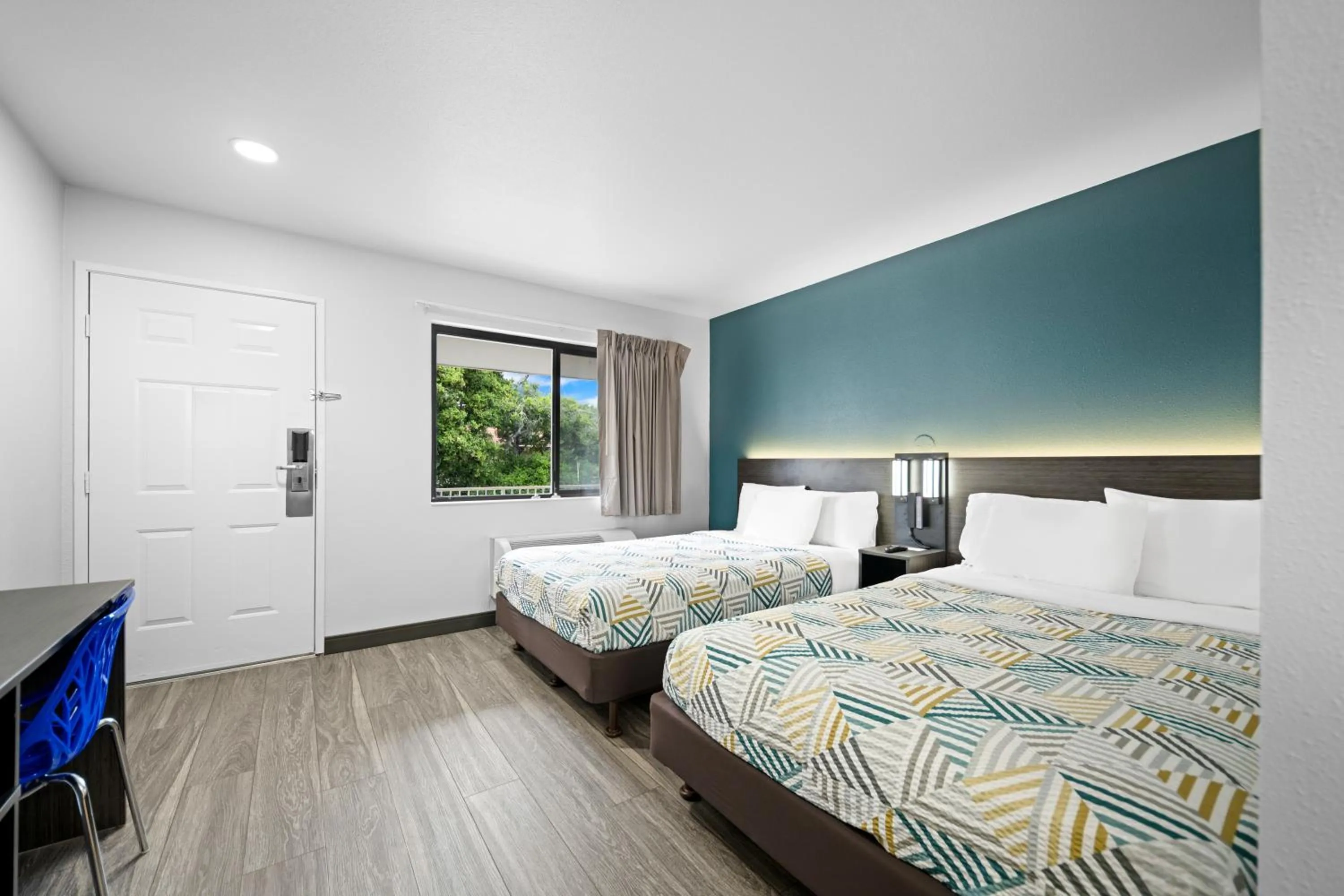 Photo of the whole room, Bed in Motel 6-Monterey, CA