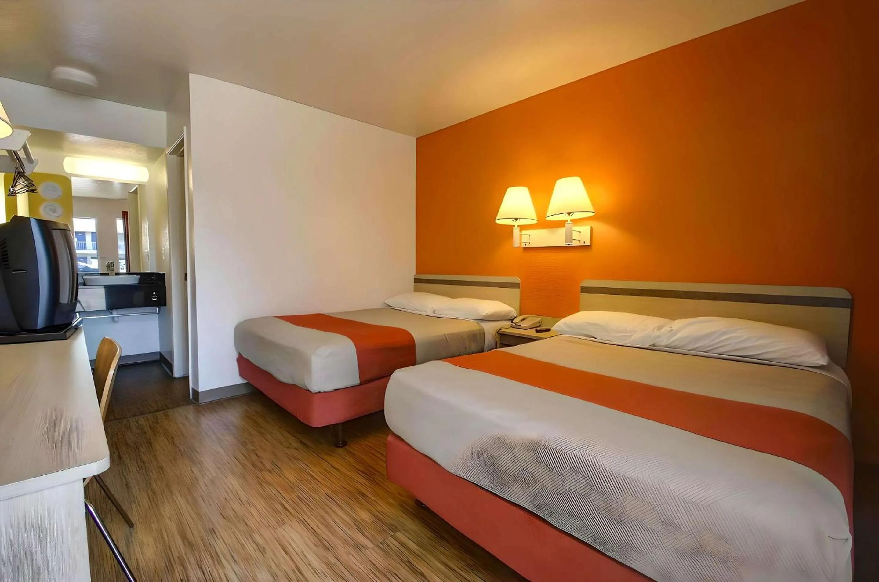 Bedroom, Bed in Motel 6-Salt Lake City, UT - Downtown