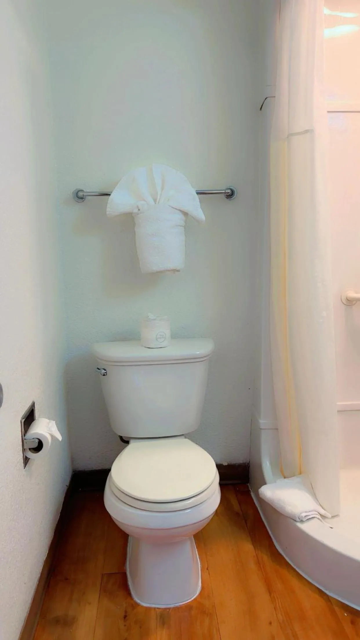 Toilet in Park Inn by Radisson, Santa Rosa South