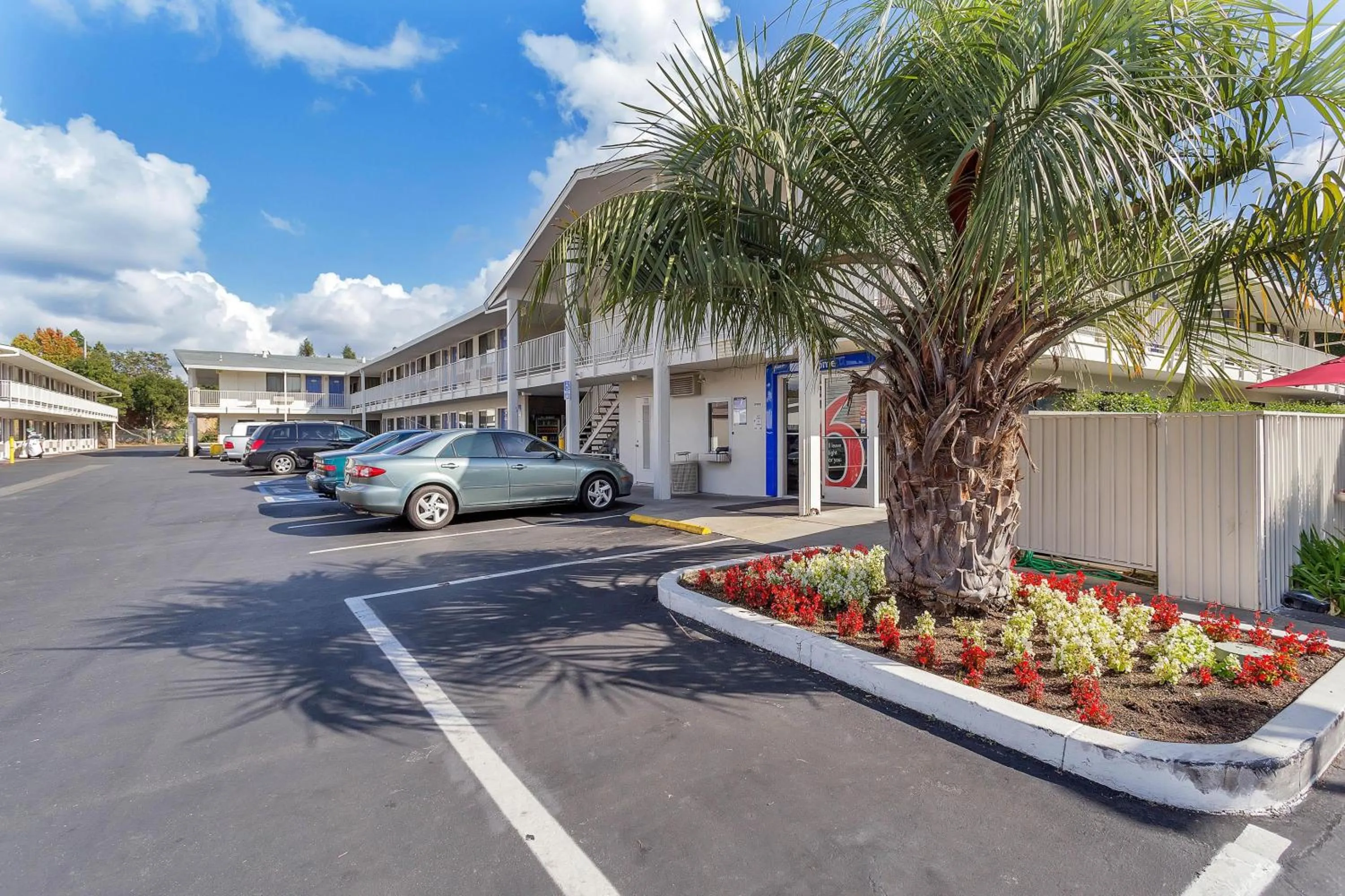 Property building in Motel 6 Santa Rosa - South