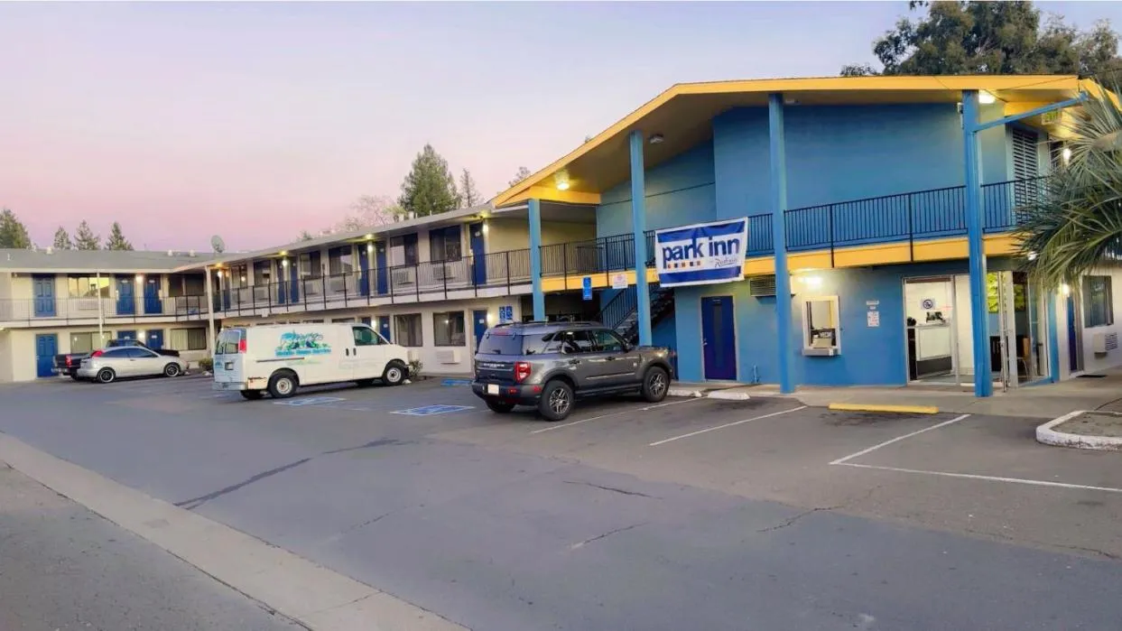 Property building in Park Inn by Radisson, Santa Rosa South