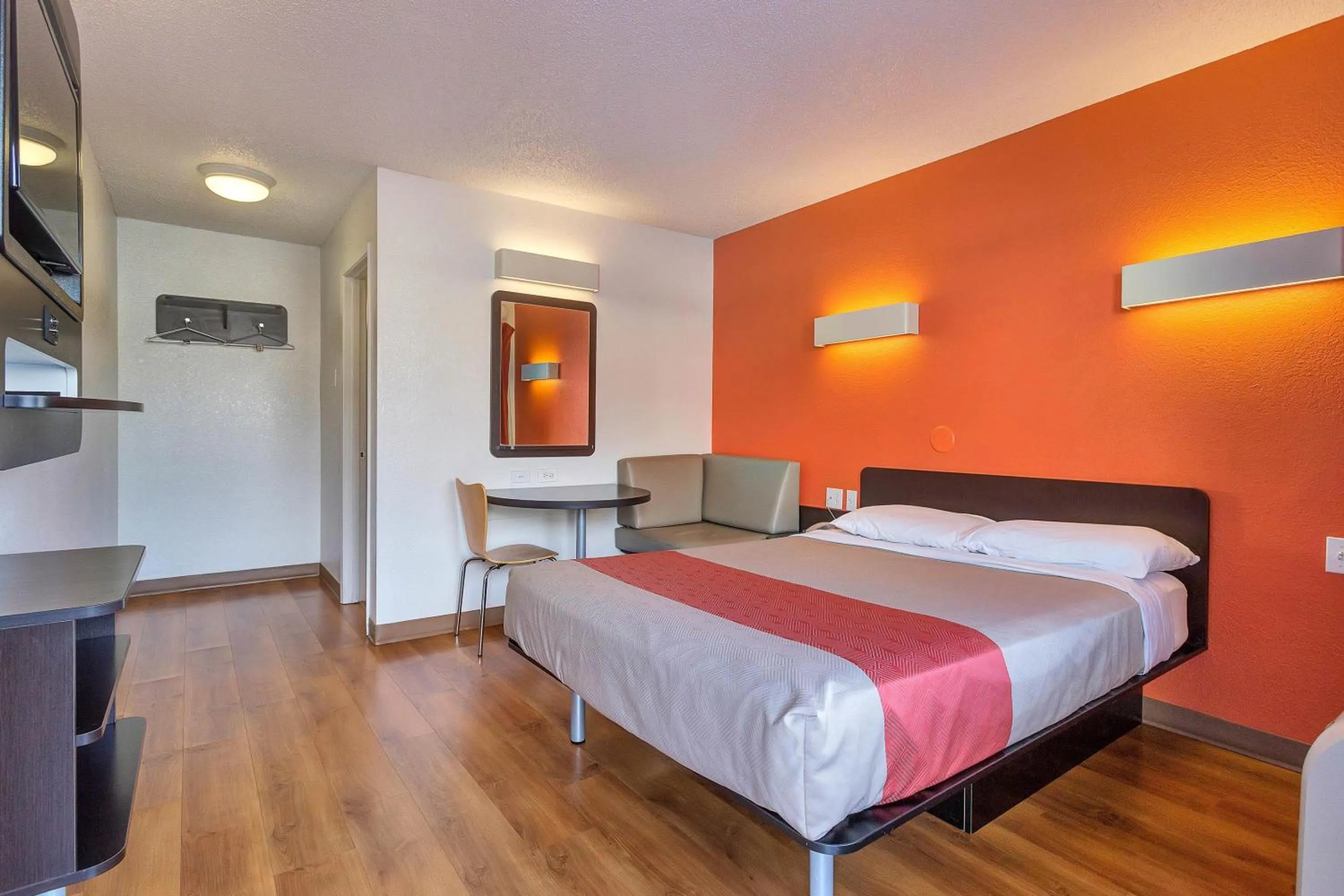 Bedroom, Bed in Motel 6 Santa Rosa - South