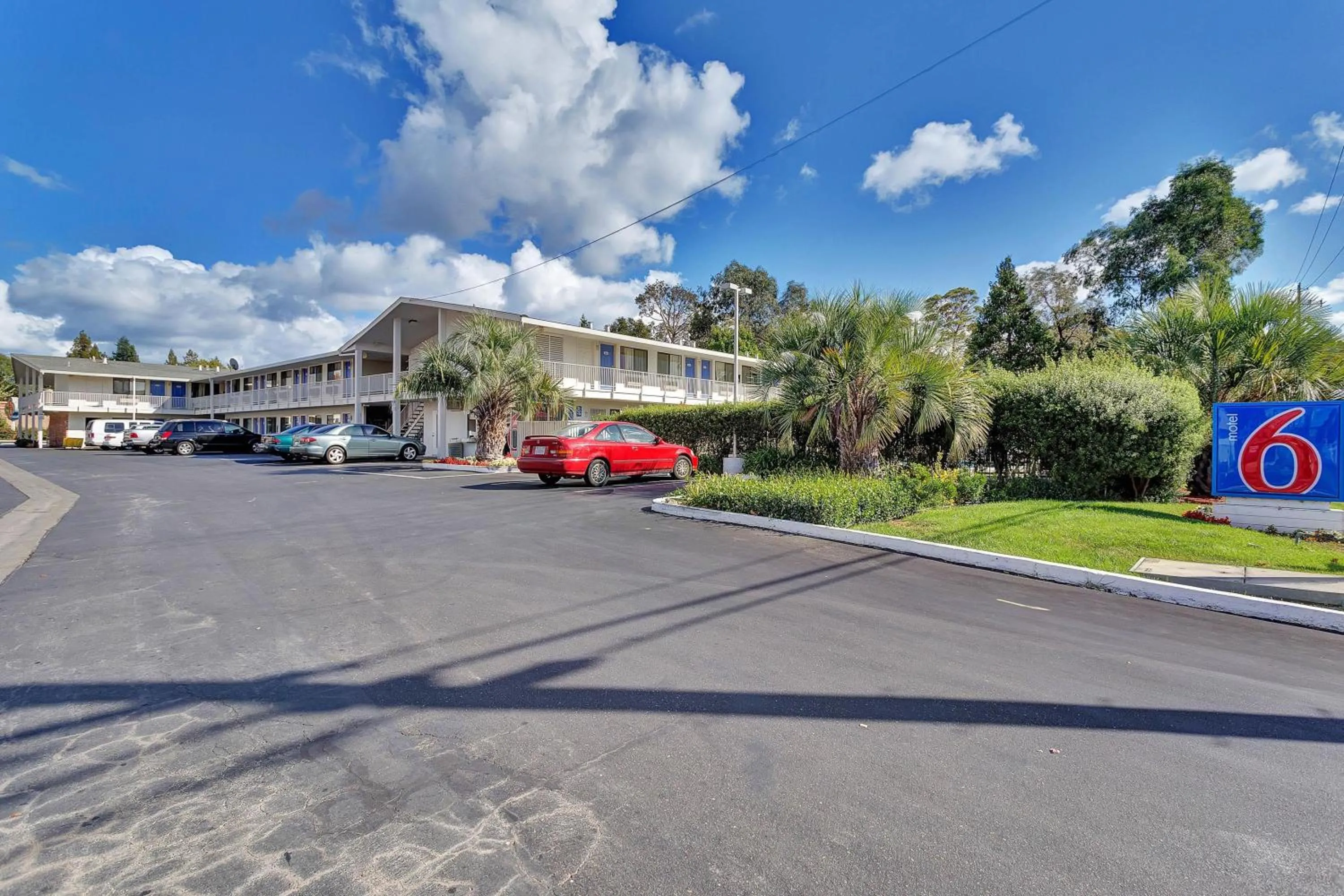 Property building in Motel 6 Santa Rosa - South