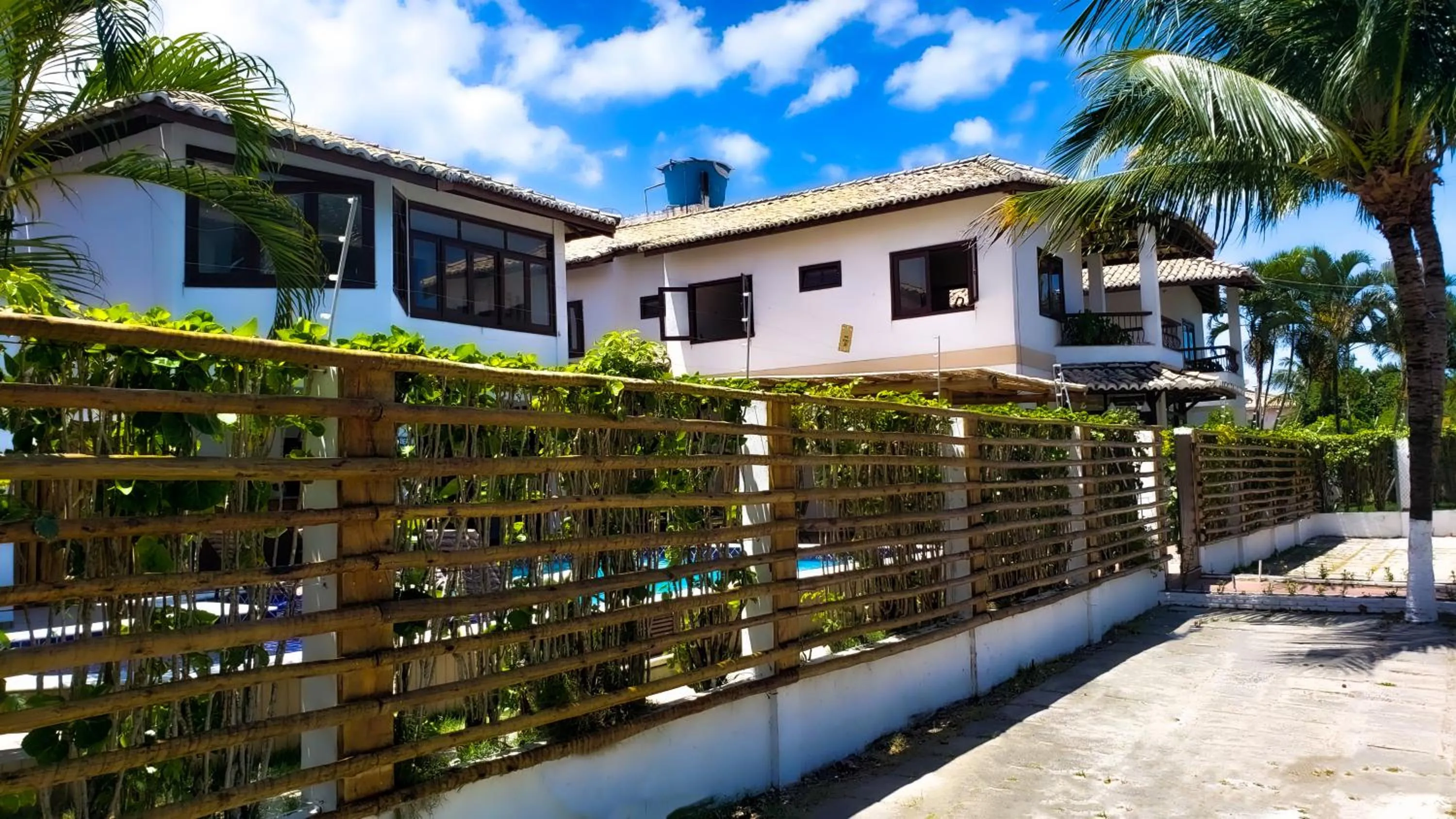 Facade/entrance in Hotel Porto Dourado - Rede Bem Bahia
