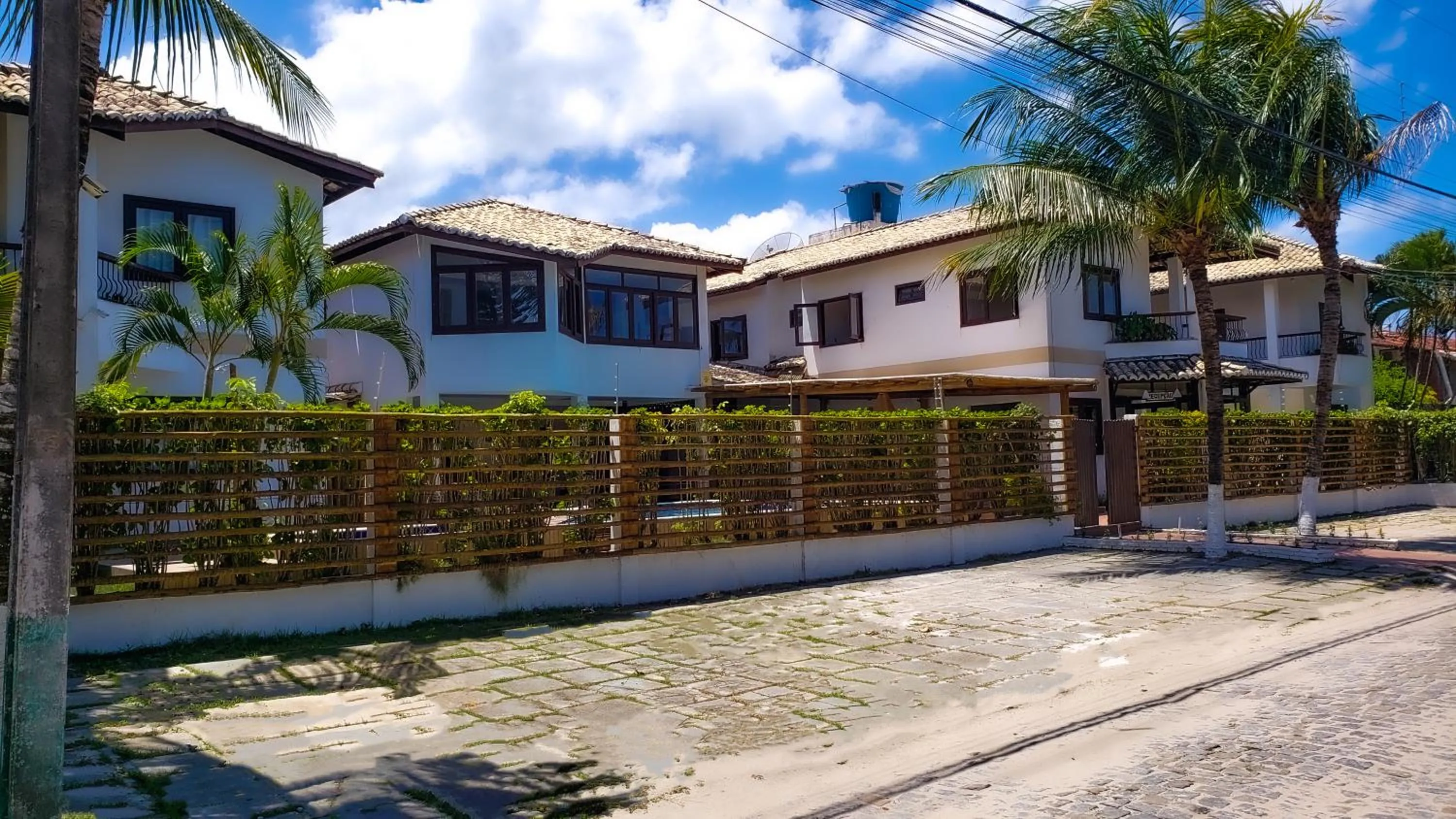 Facade/entrance in Hotel Porto Dourado - Rede Bem Bahia