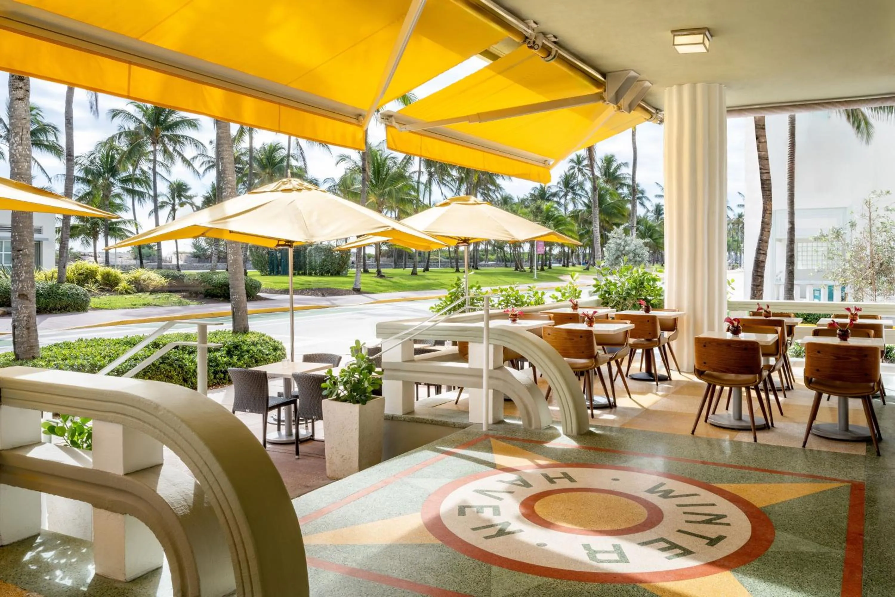 Restaurant/places to eat in Eurostars Winter Haven Miami Beach